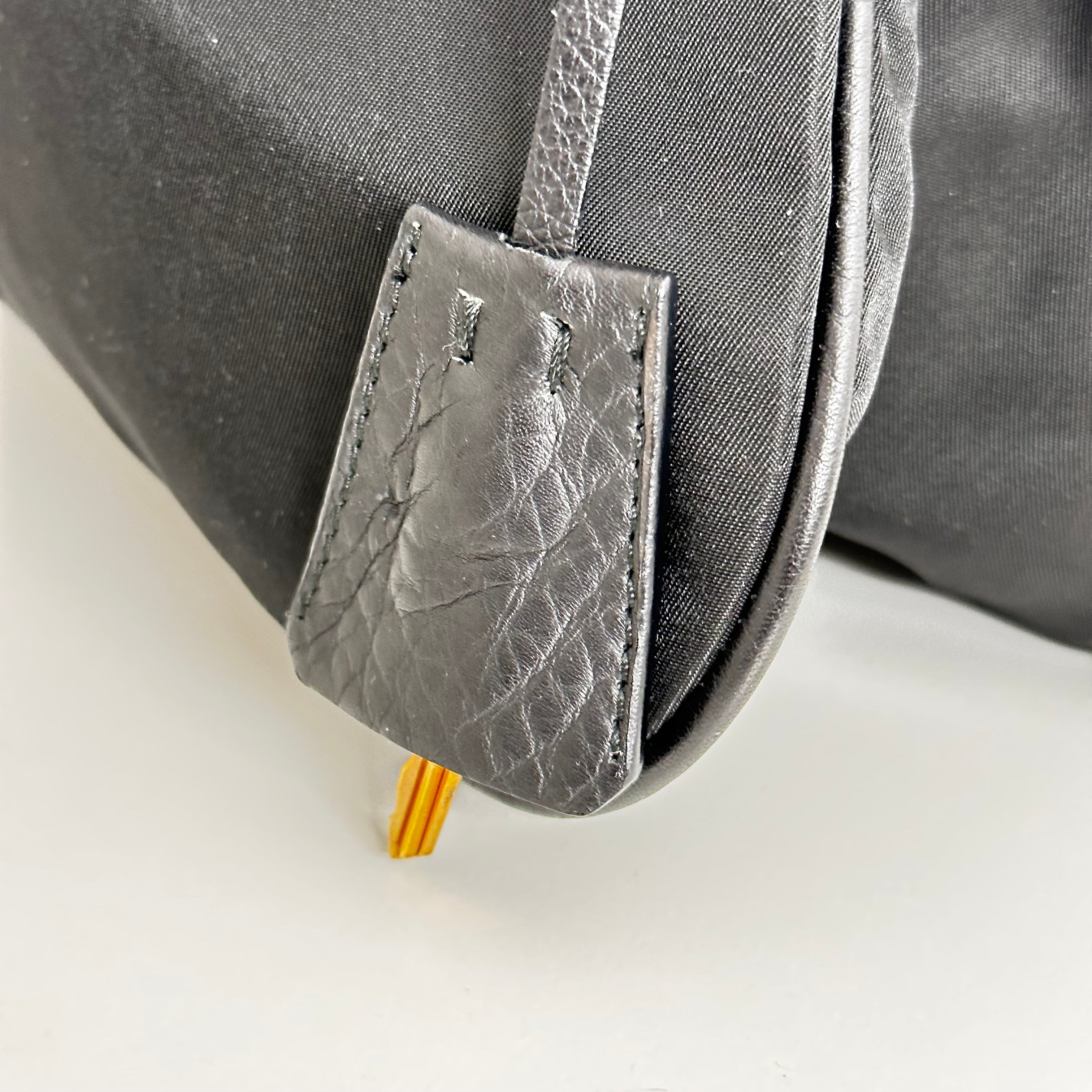 Lock Me Nylon Tessuto Shoulder Bag