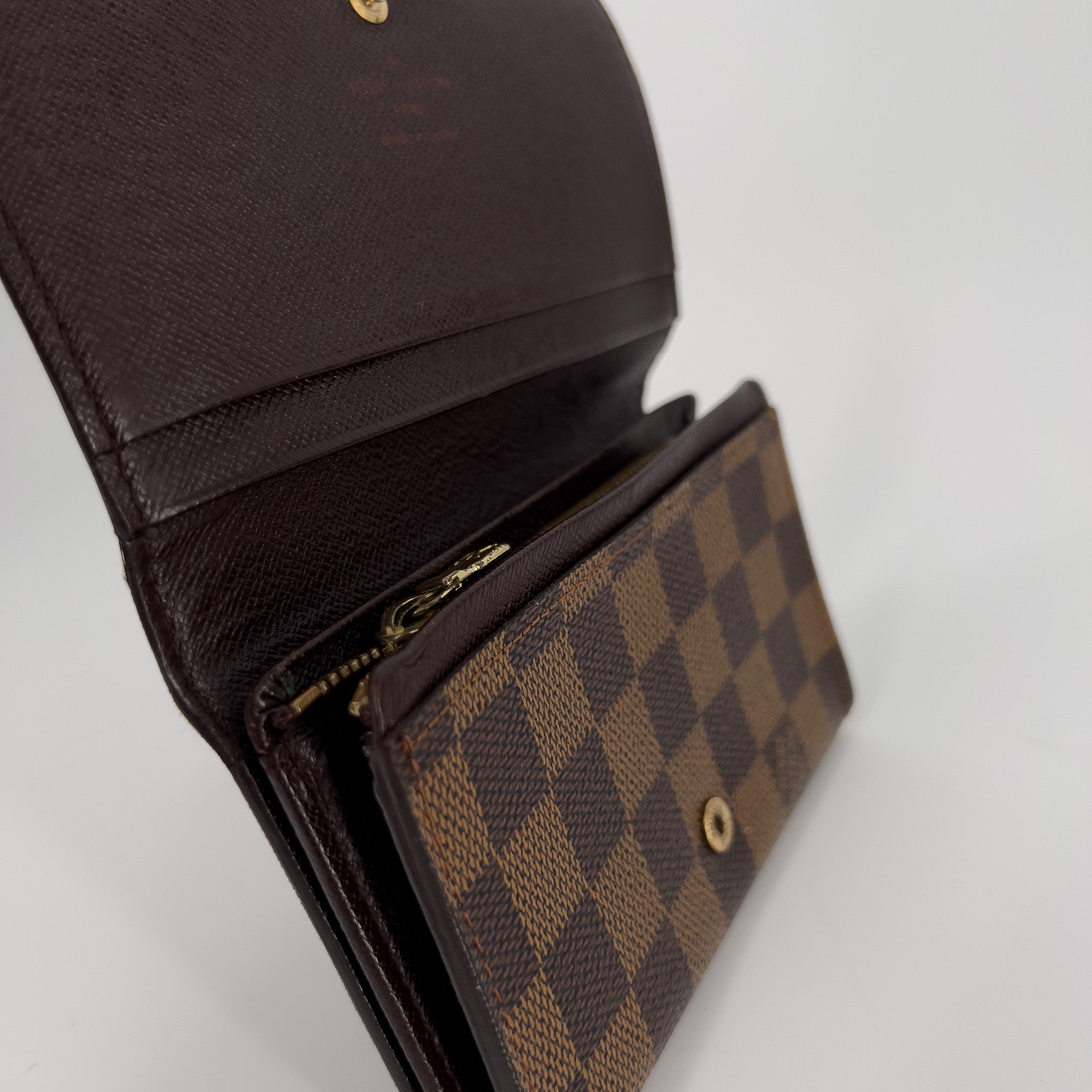 Damier Wallet Medium - Item #7