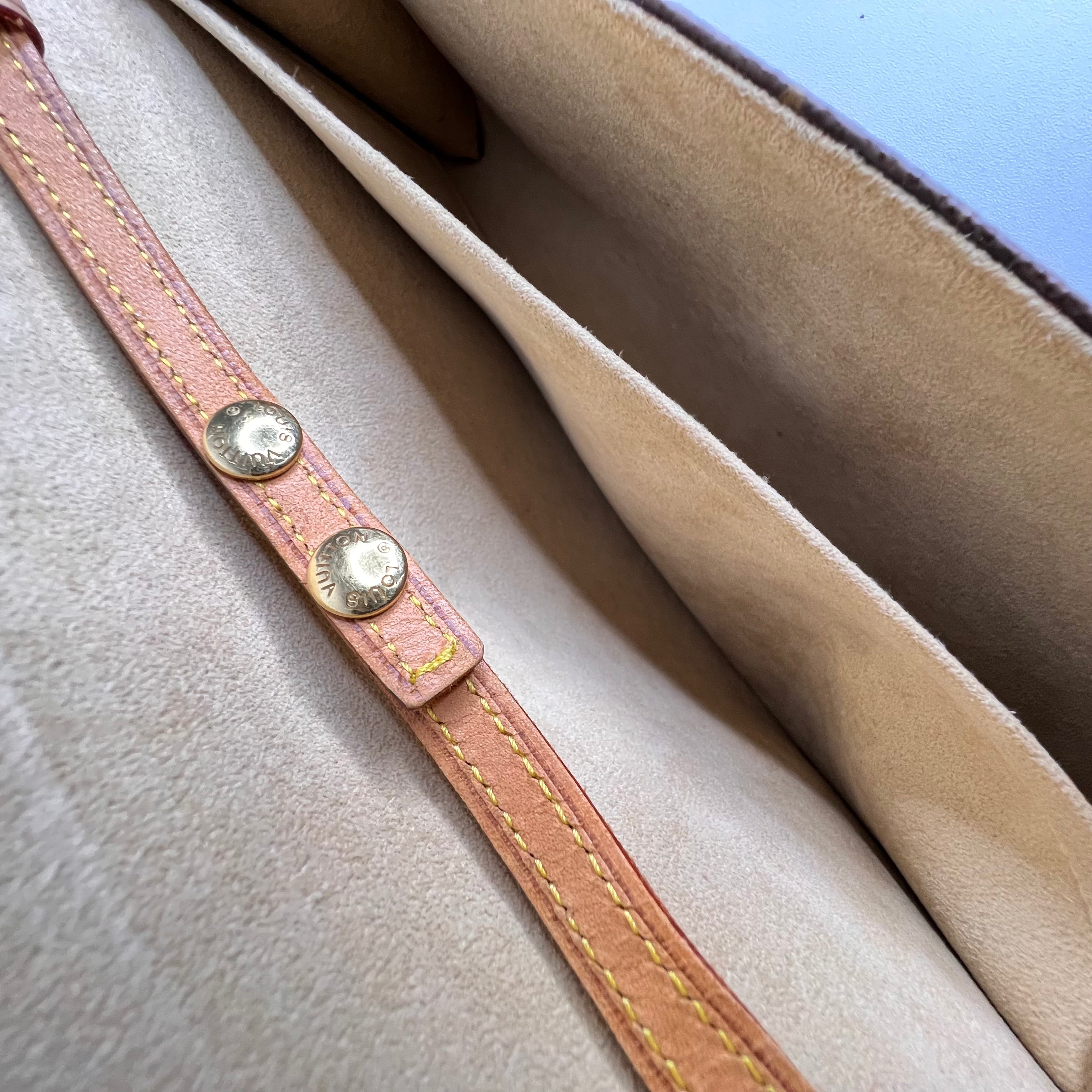 Monogram Pochette Twin GM