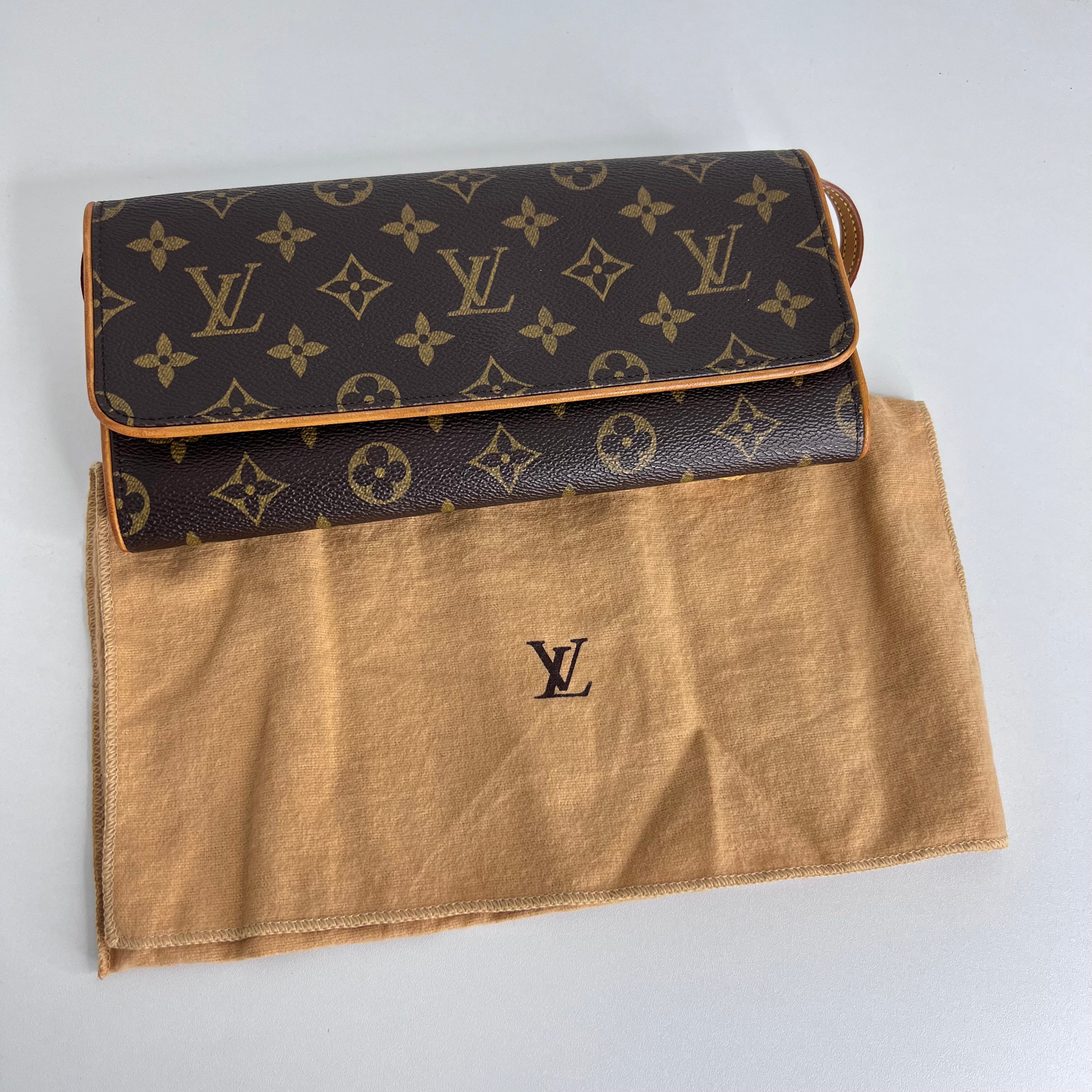 Monogram Pochette Twin GM