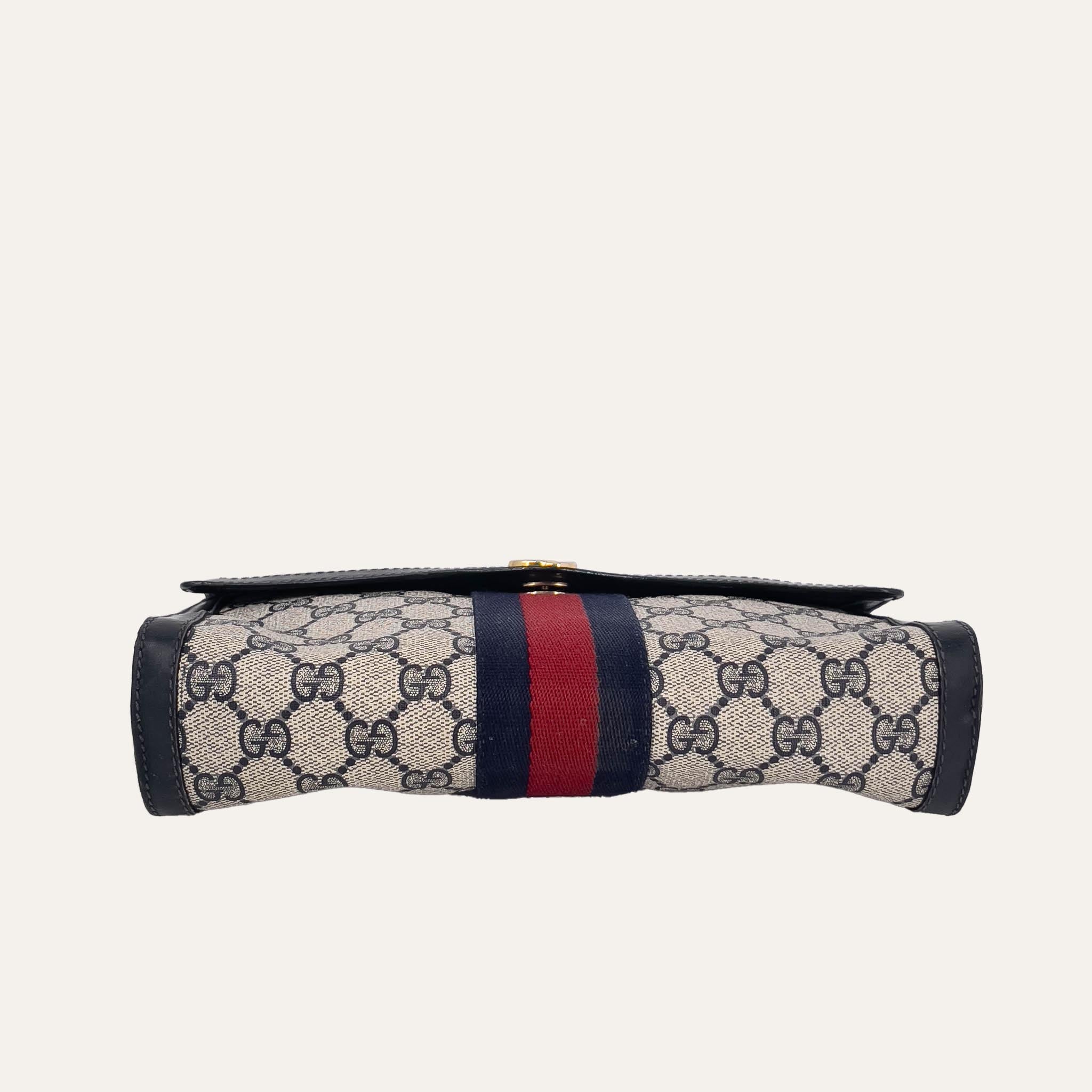 Parfums GG Web Monogram