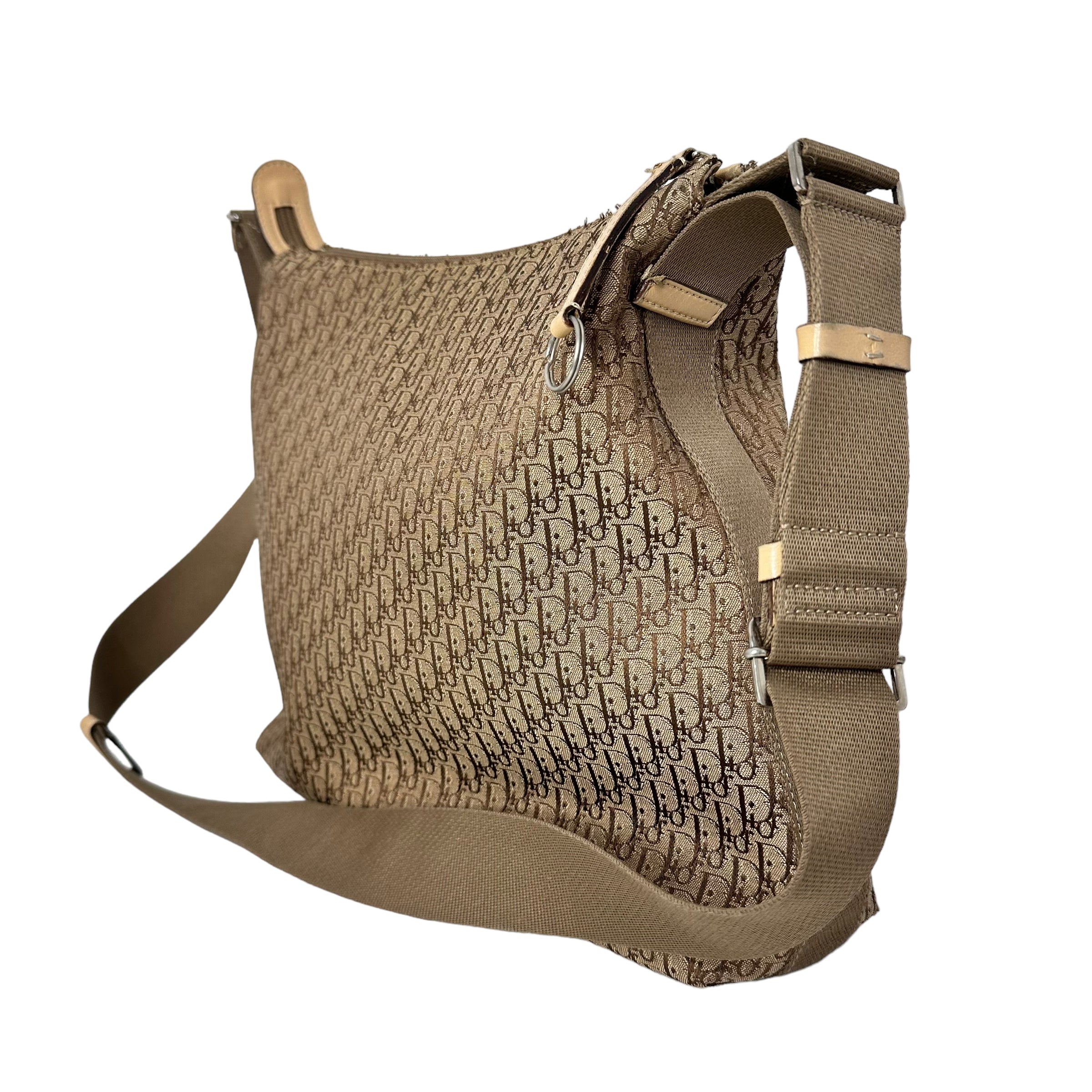 Trotter Messenger Bag