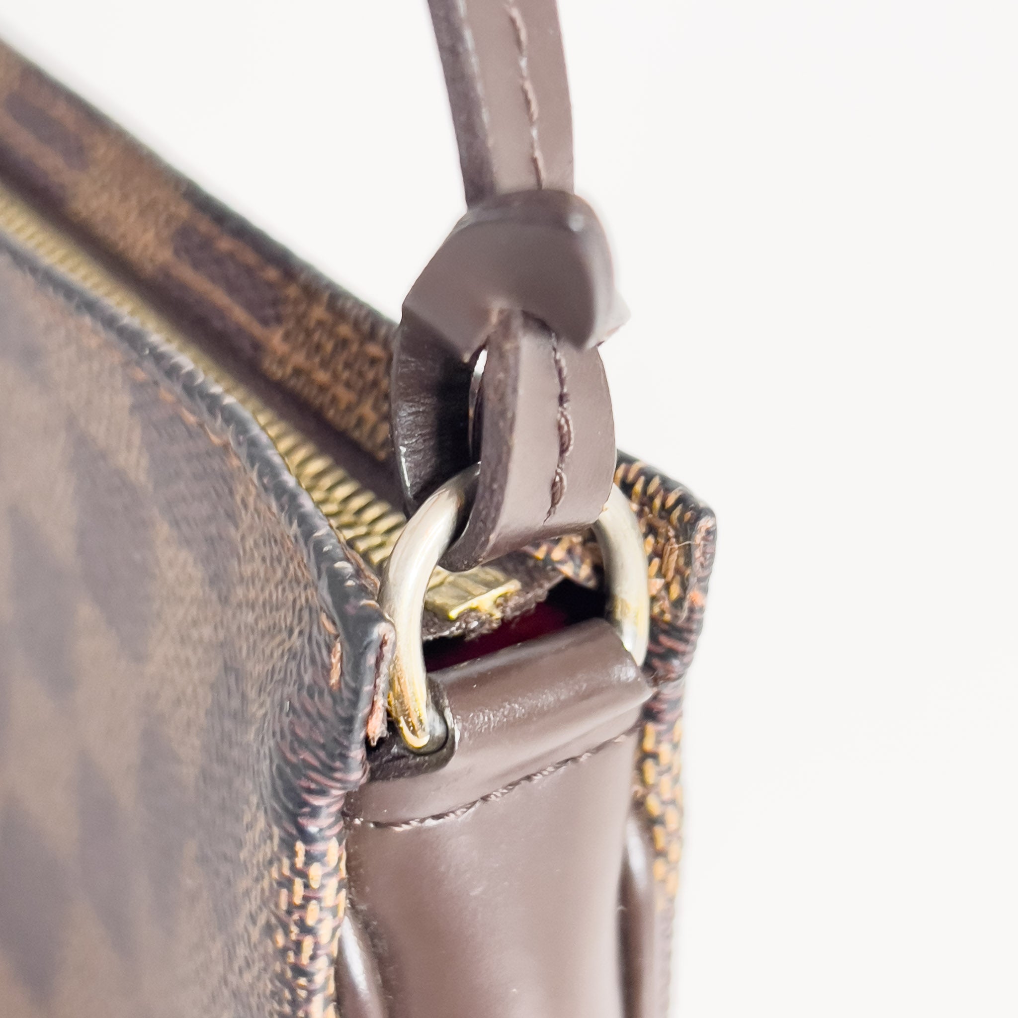 Damier Ebene Pochette