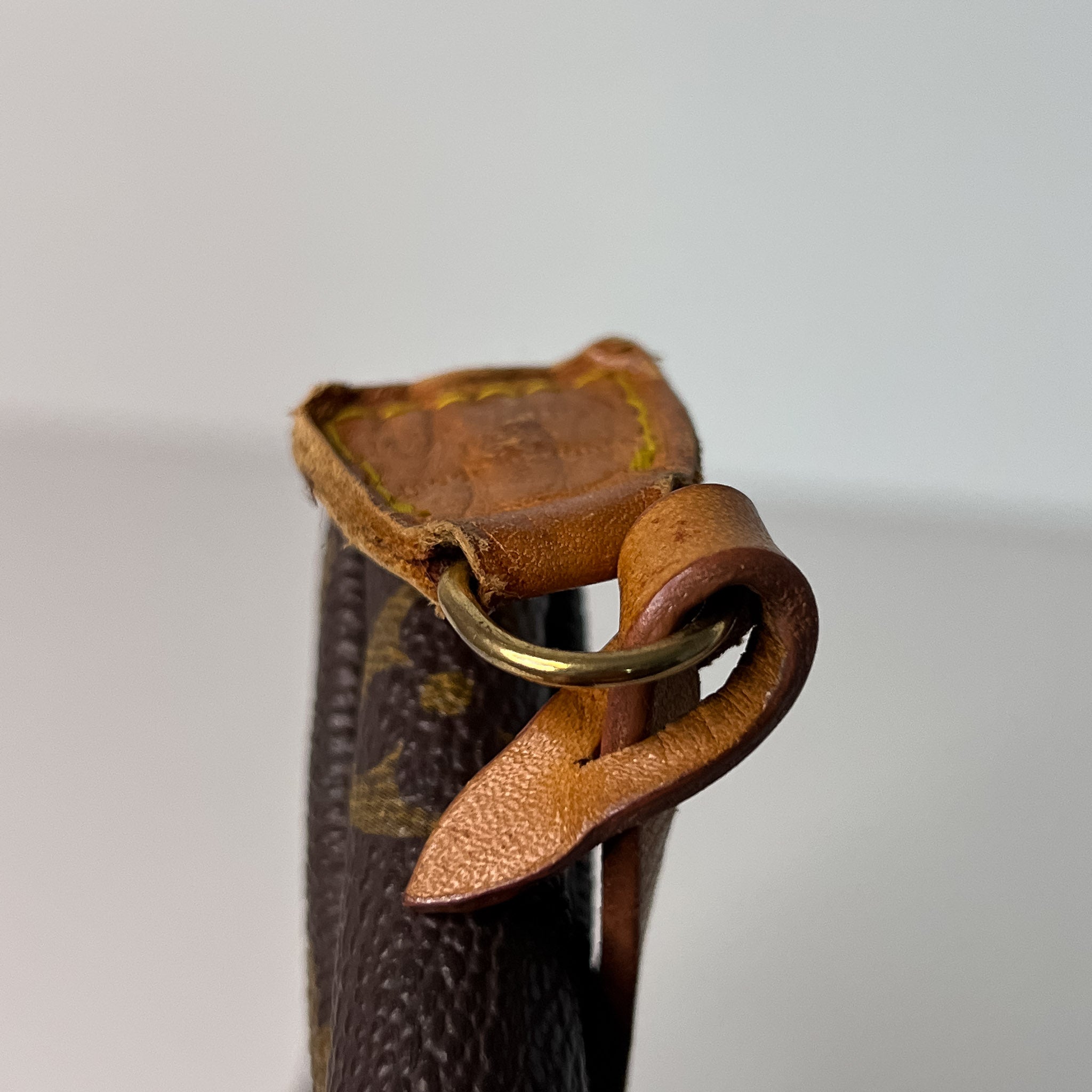Monogram Pochette