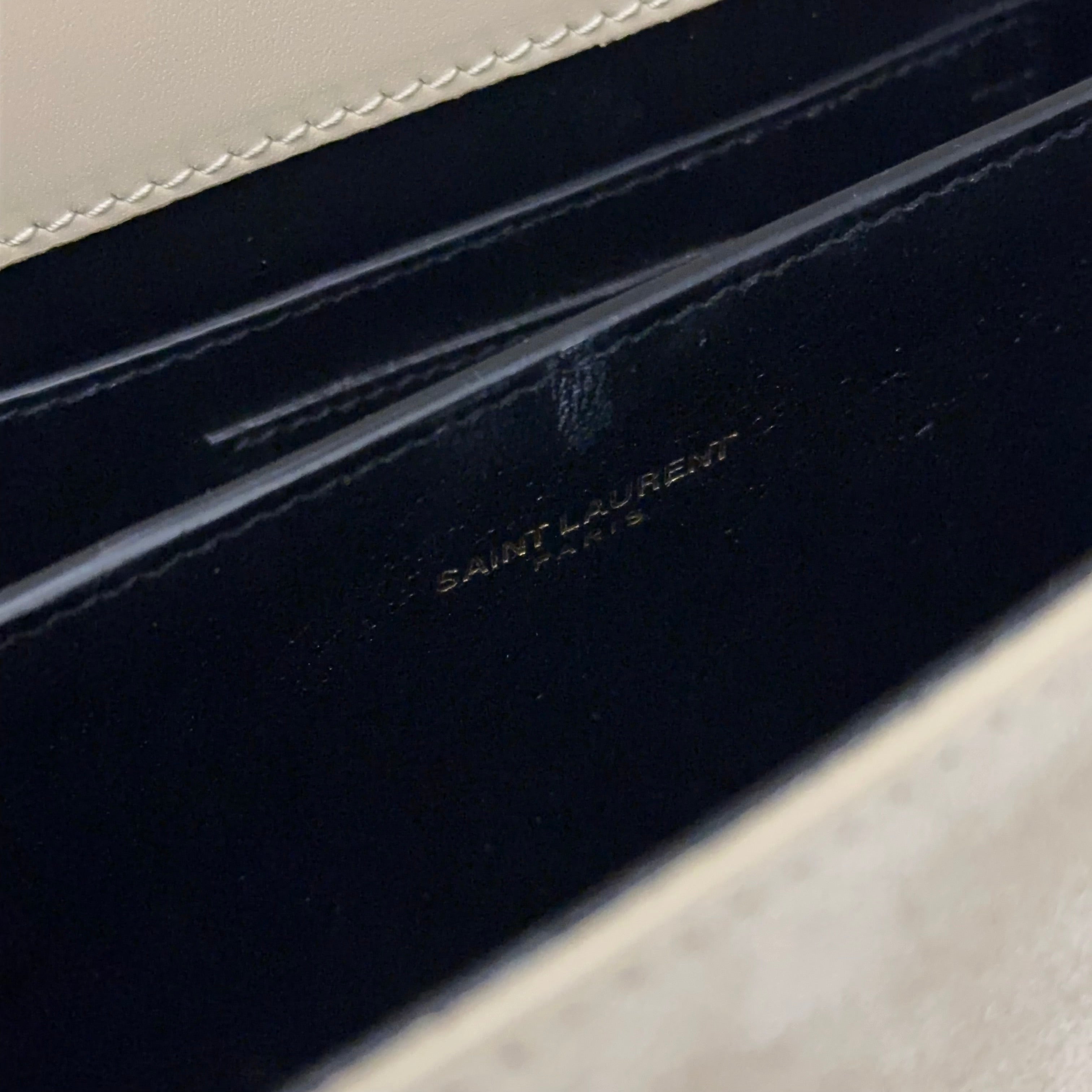 Medium Cassandra Top Handle