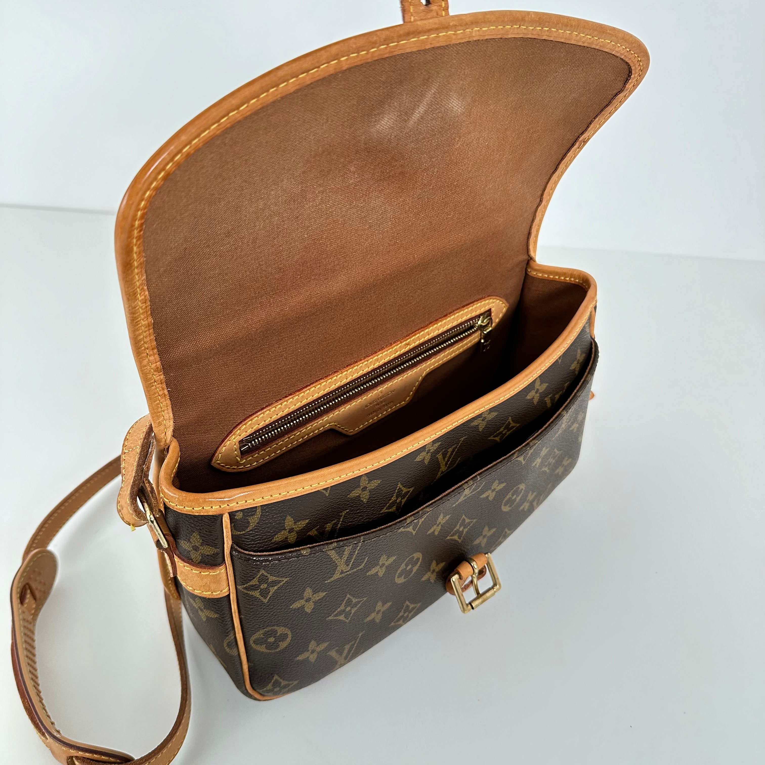 Monogram Sologne