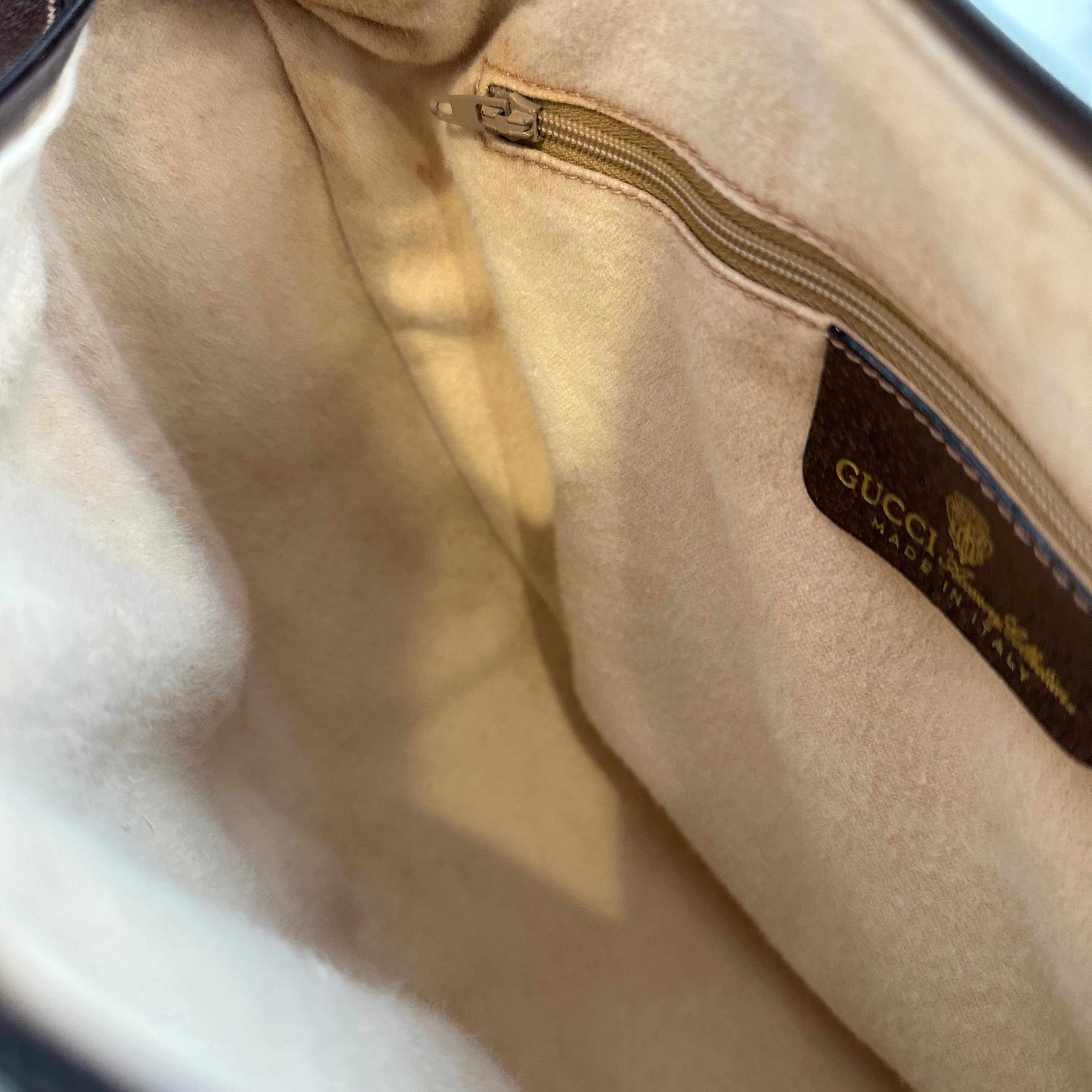 GG Supreme Sherry Shoulder Bag
