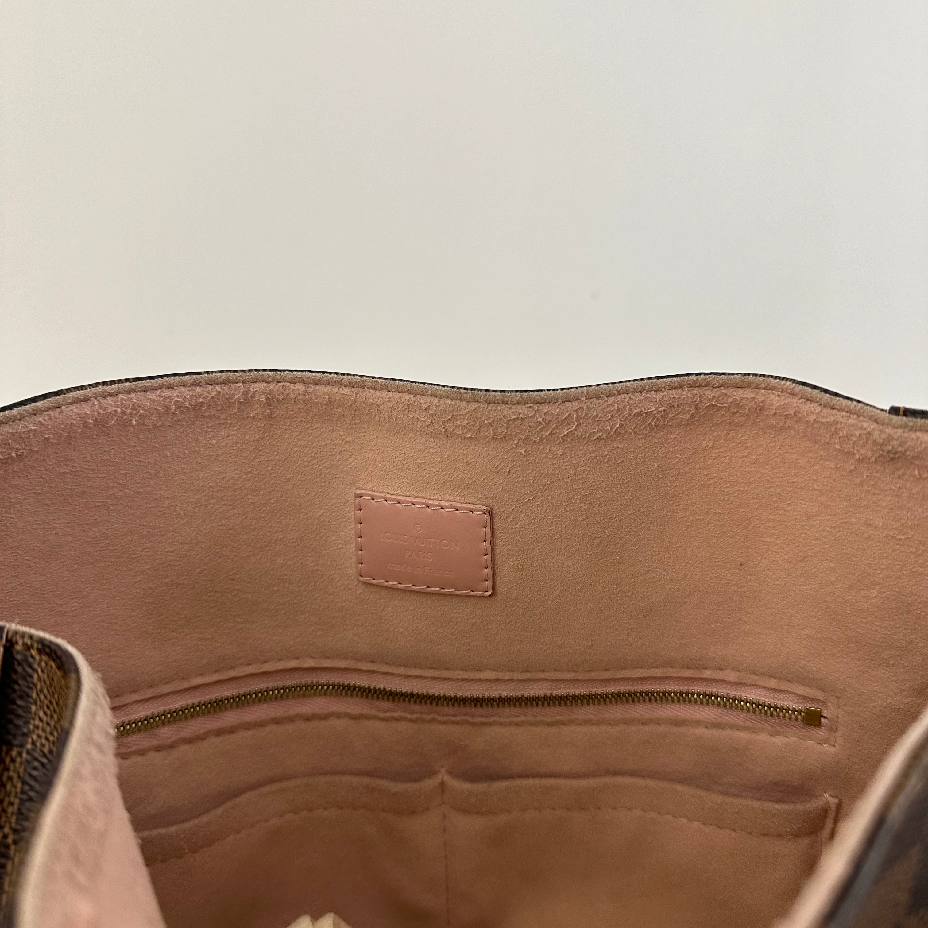 Damier Ebene Caissa