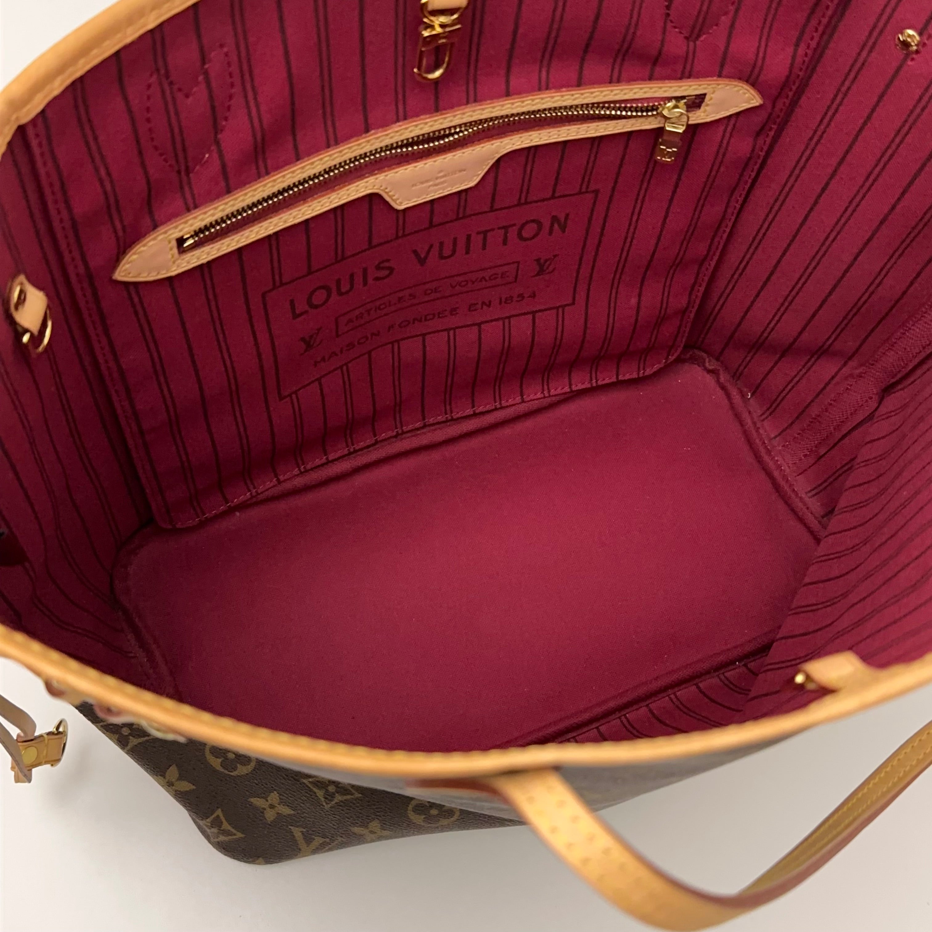 Neverfull MM w/ Pouch