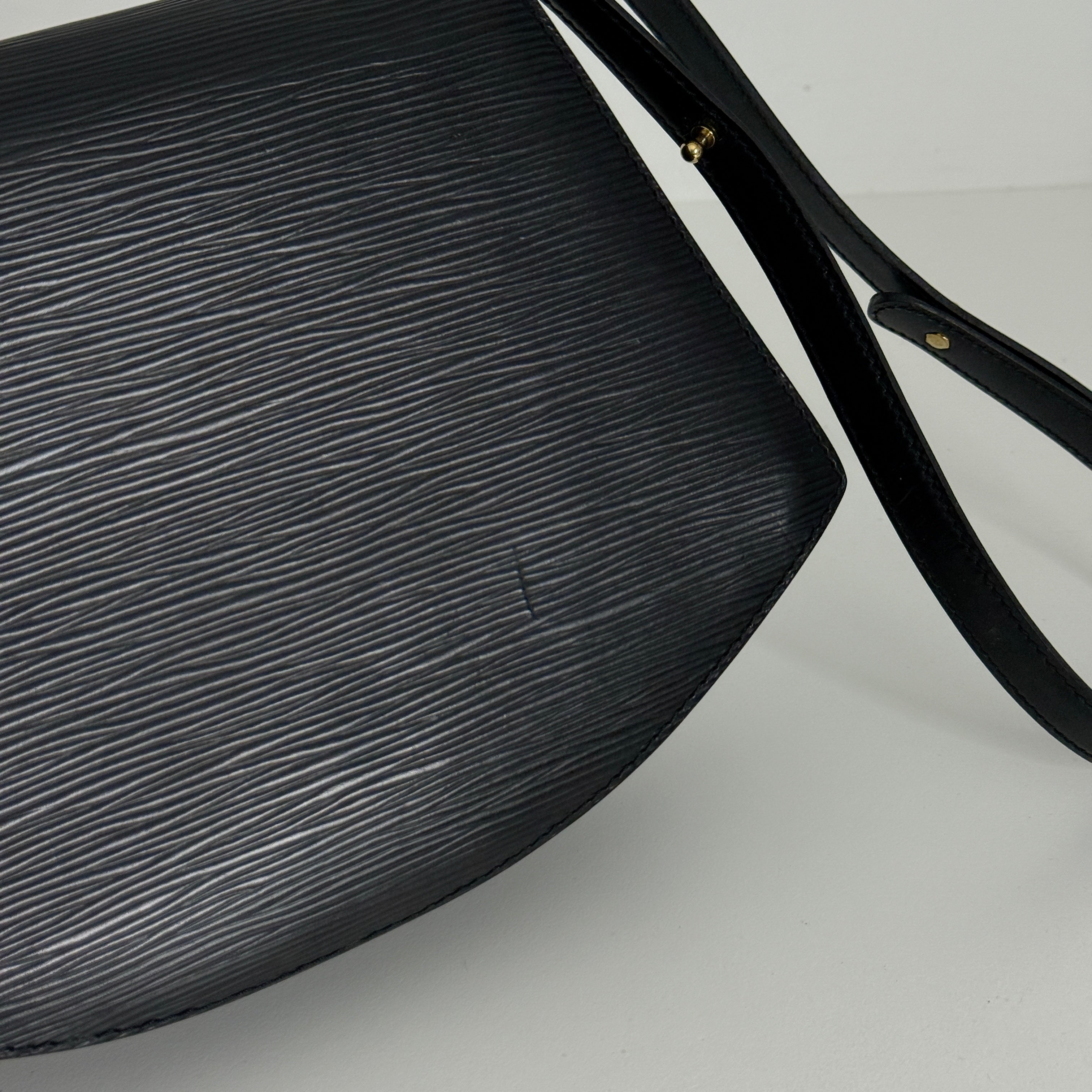 Epi Tilsitt Shoulder Bag