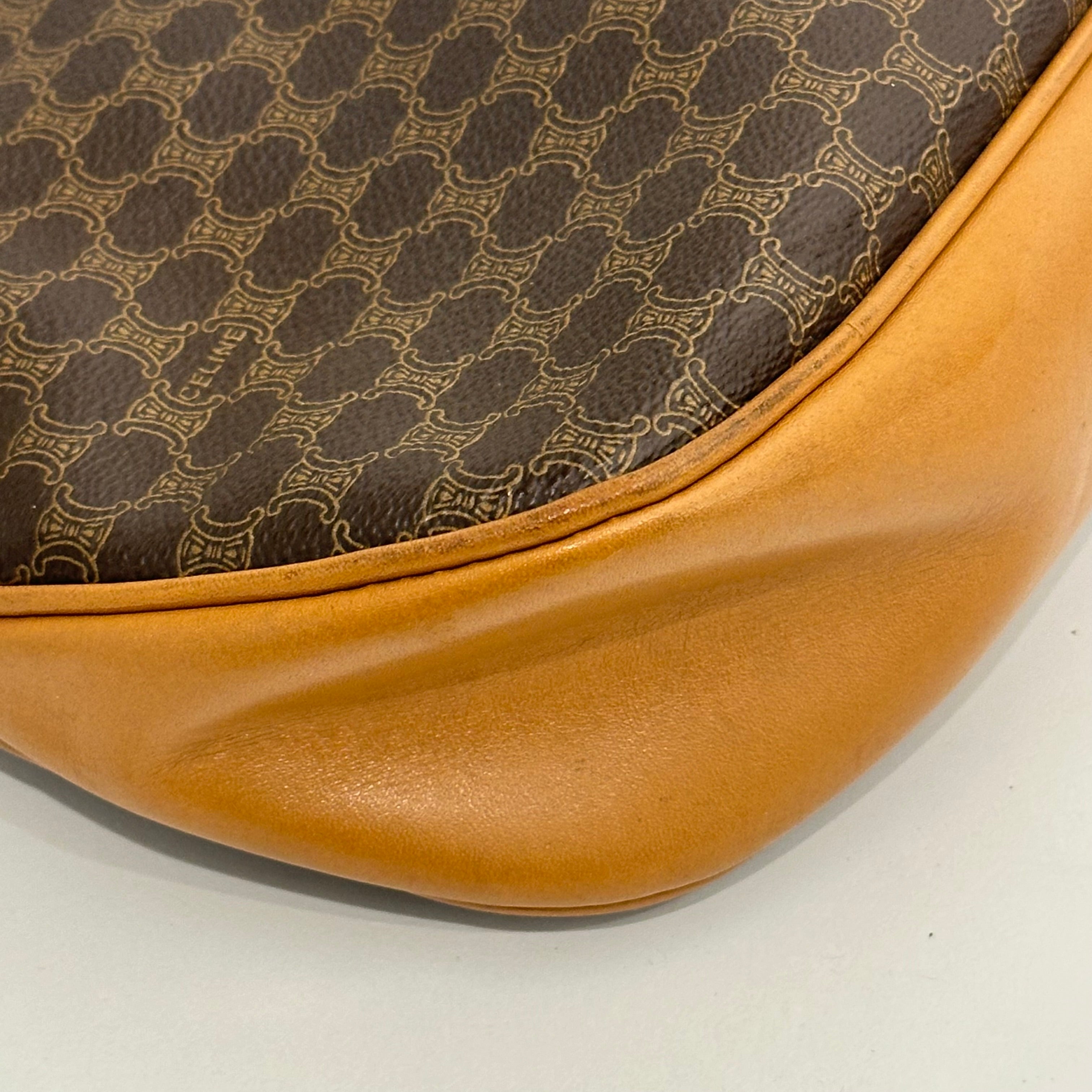 Macadam Crossbody