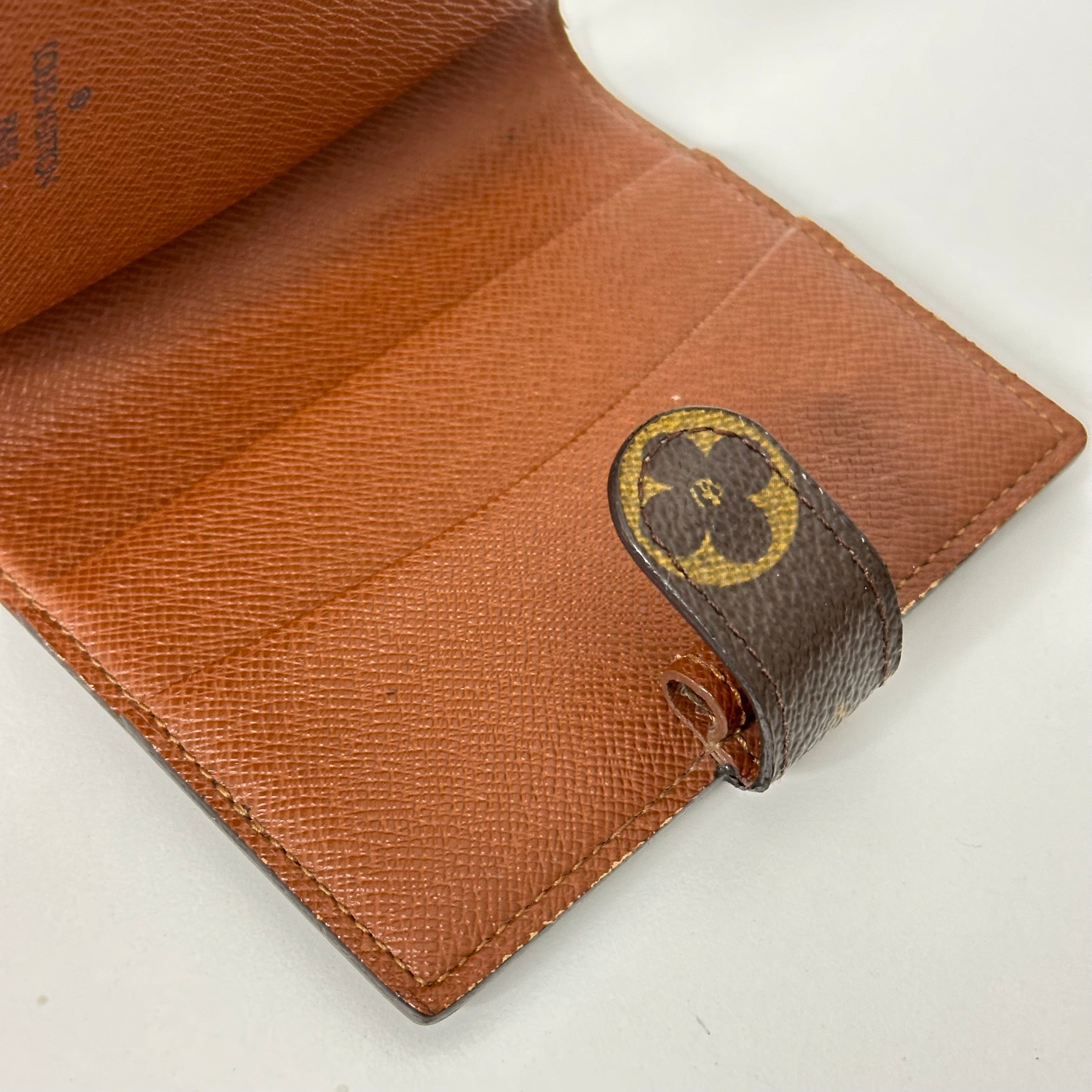 Monogram Snap Cardholder