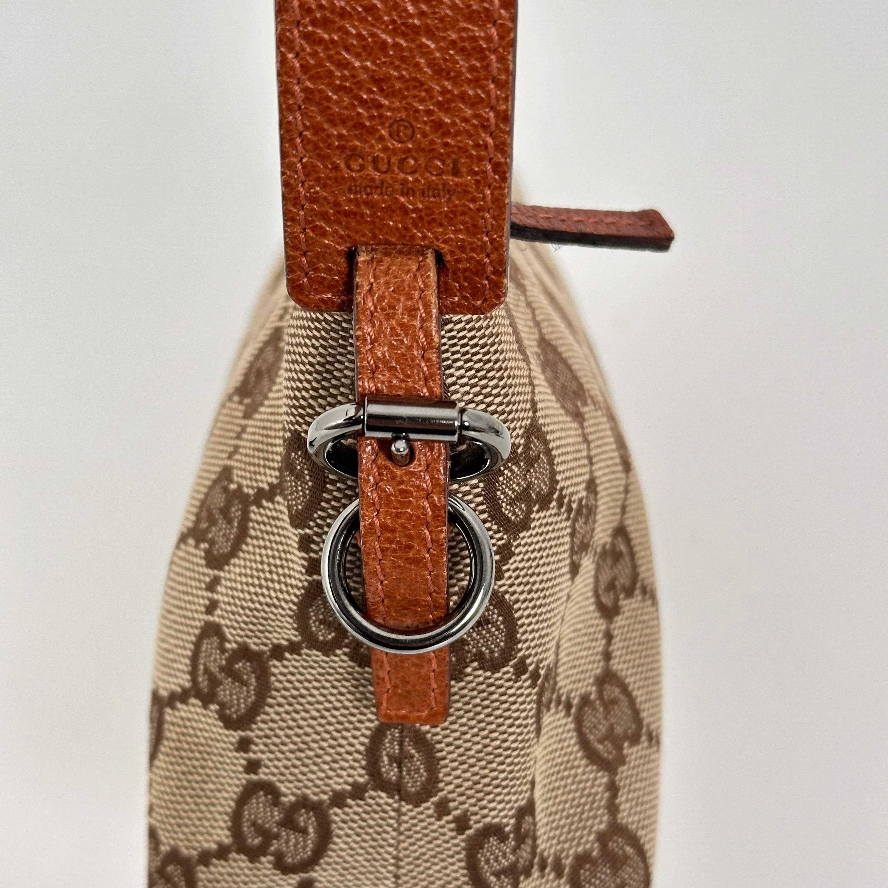 GG Web Pochette