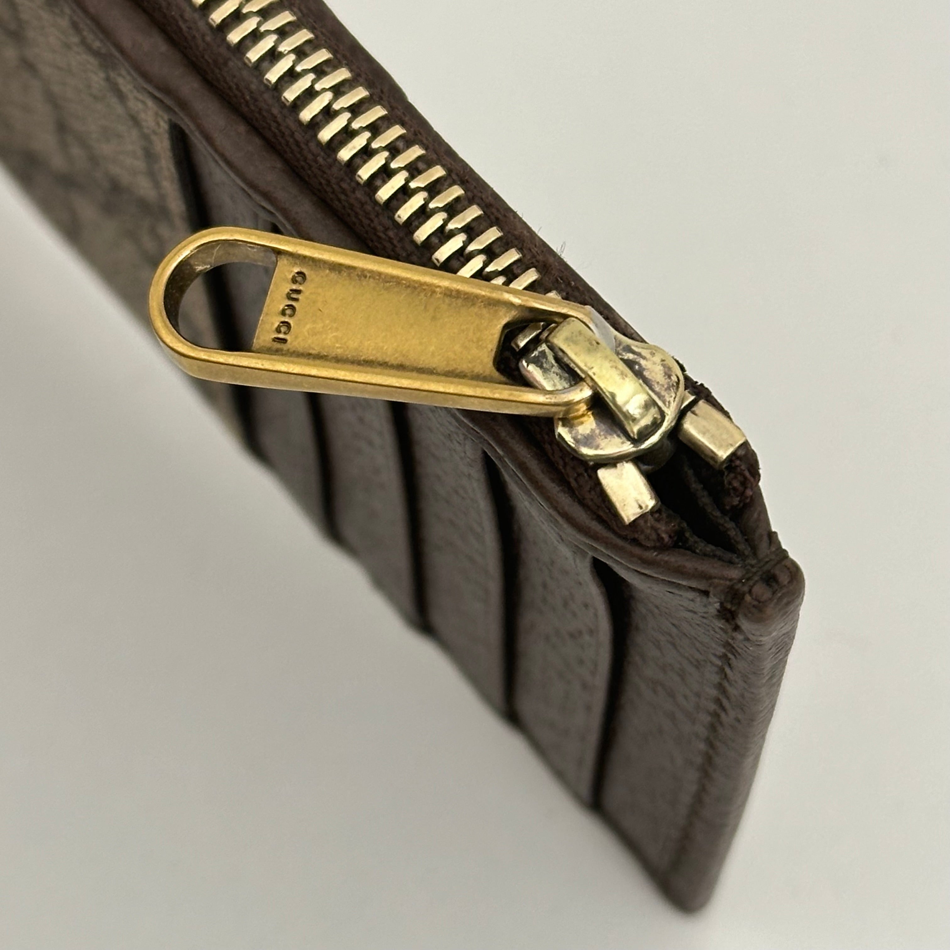 Ophidia Card and Coin Holder