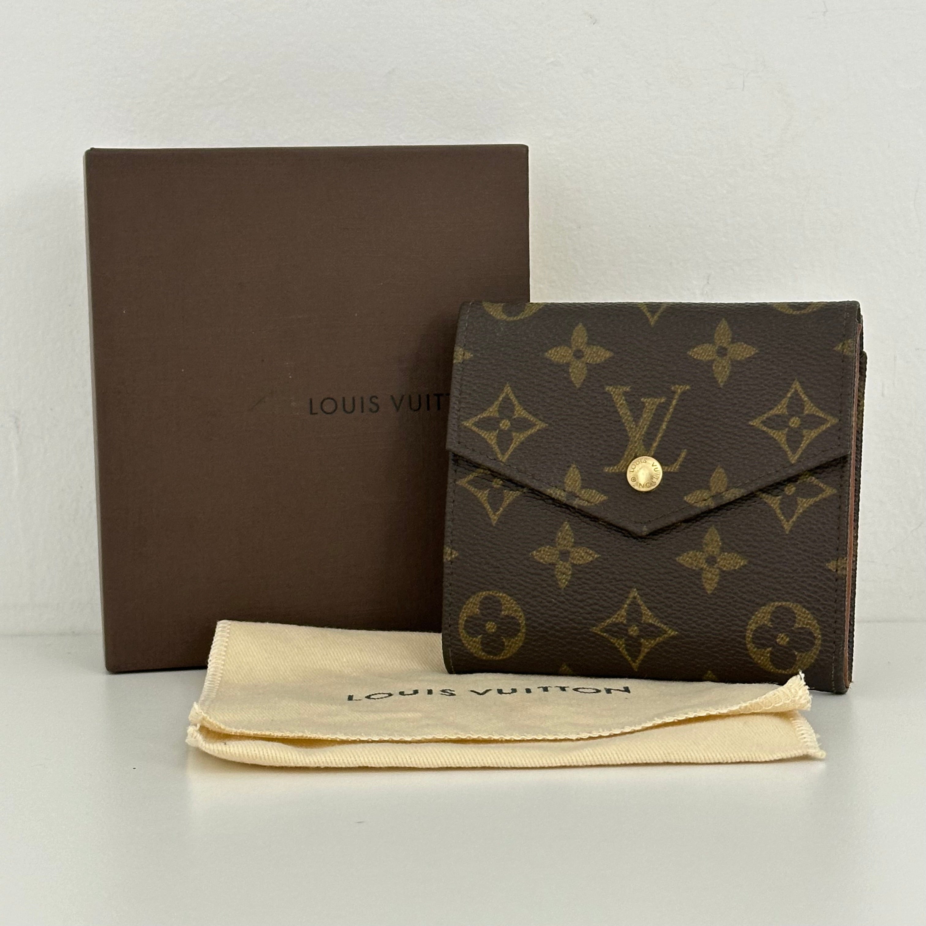 Double Snap Wallet