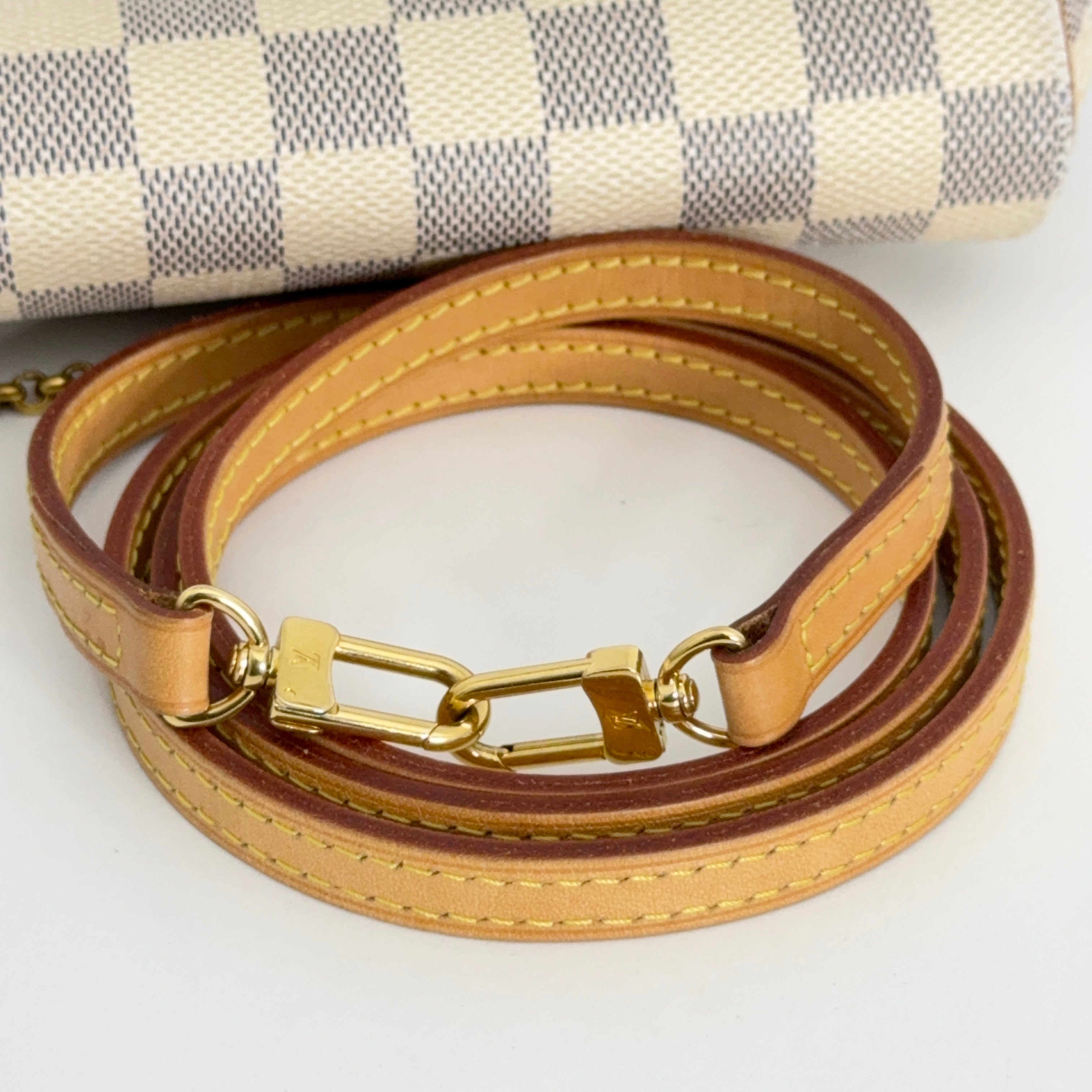 Pochette Eva