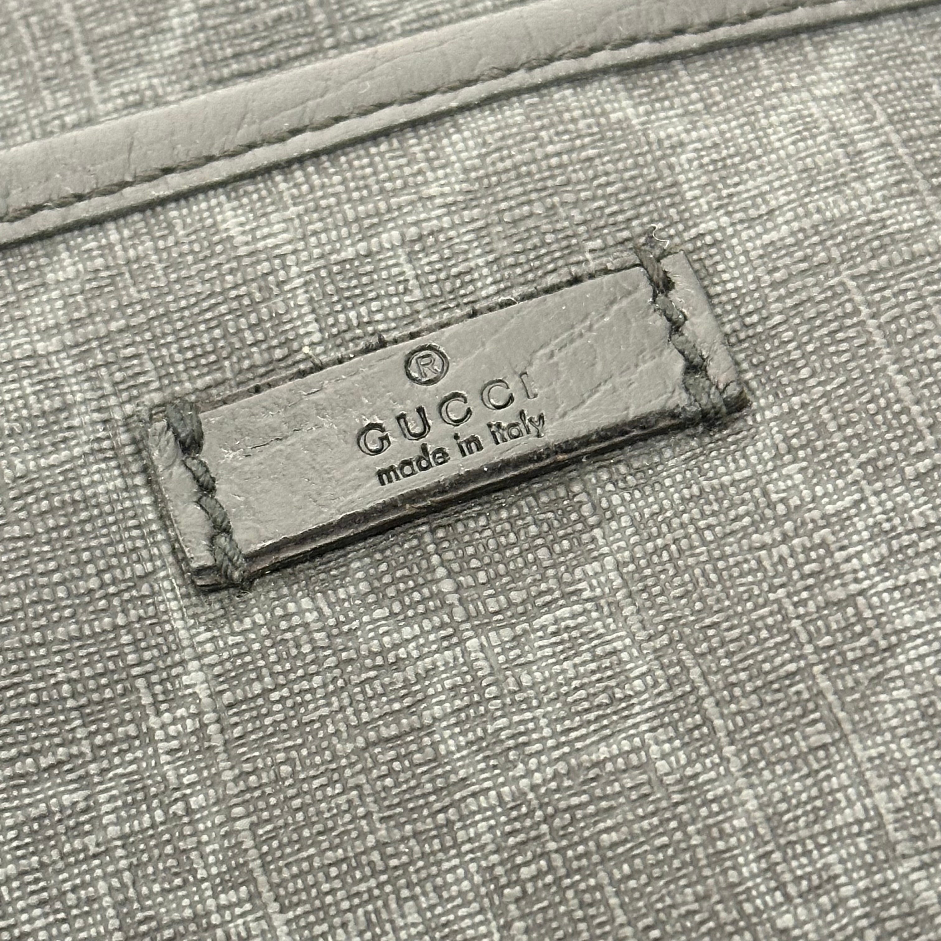 GG Supreme Messenger Bag