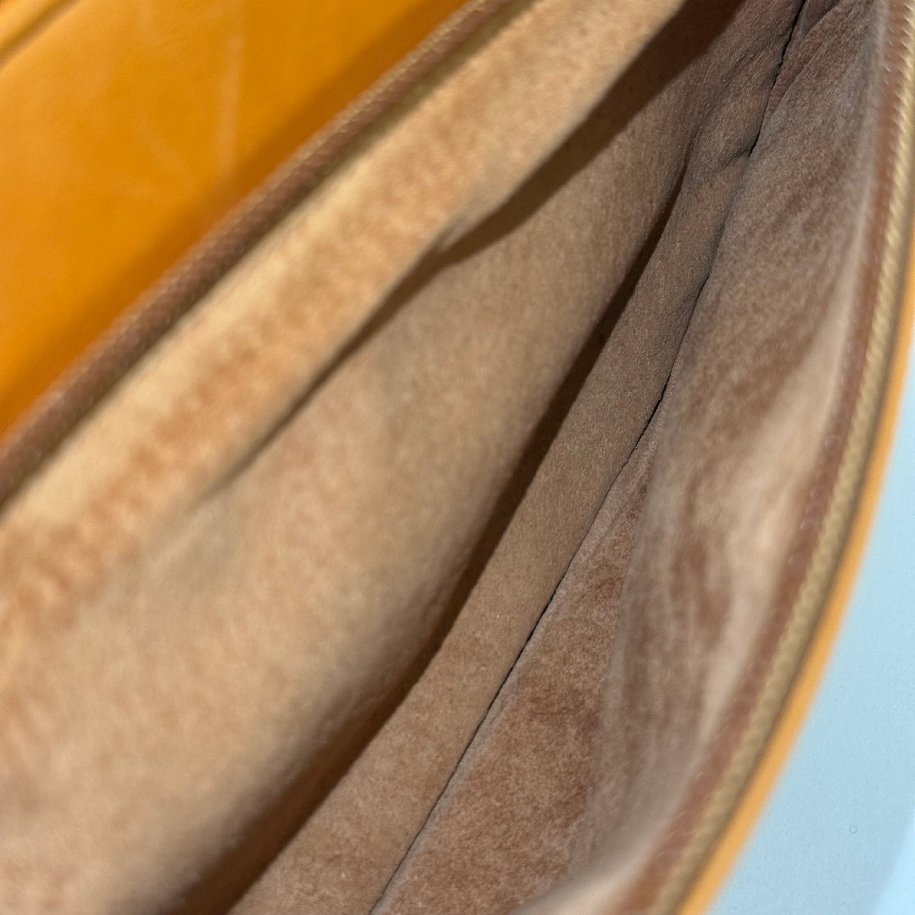 Vintage Sherry Crossbody