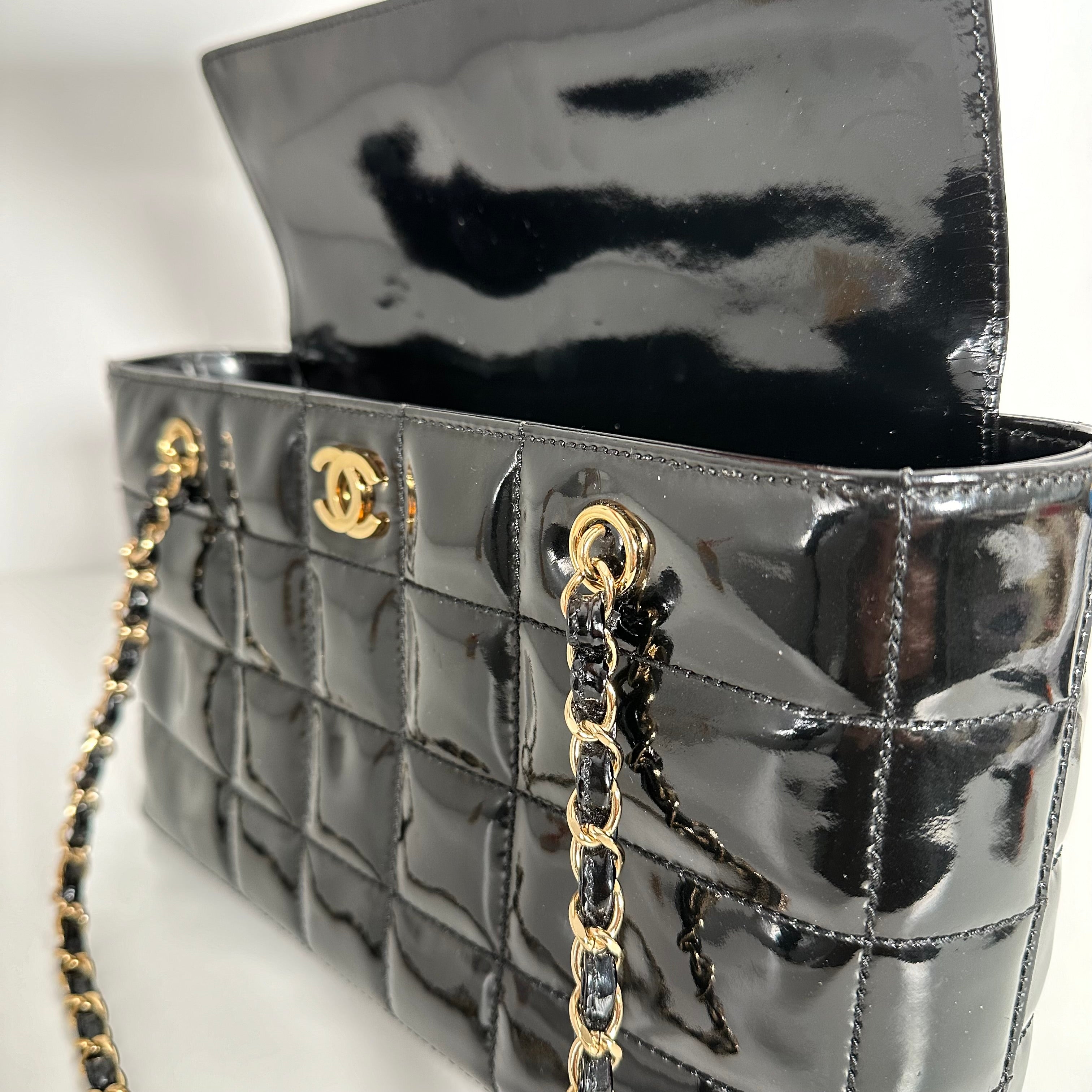 Quilted Patent Square Shoulder Bag