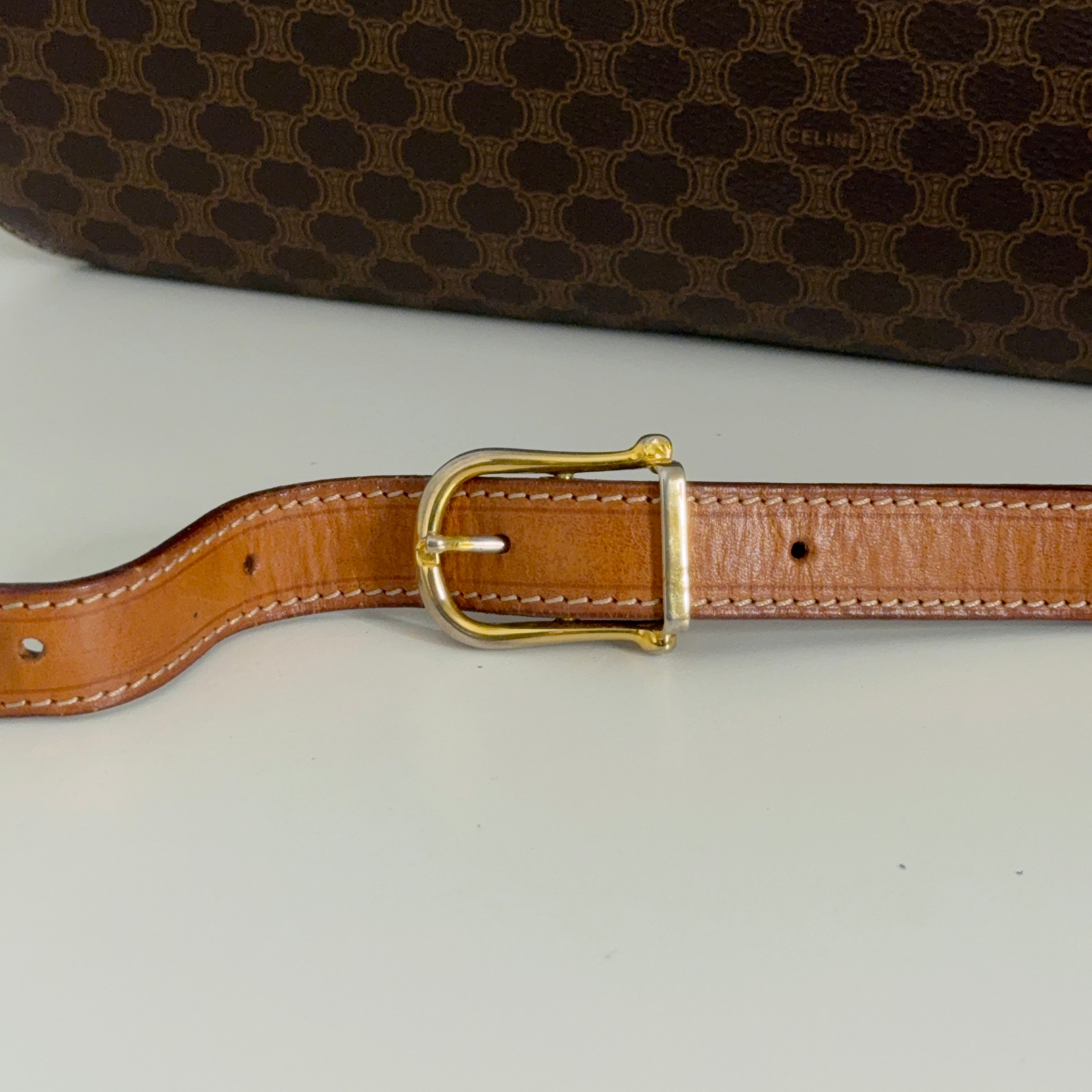 Macadam Crossbody