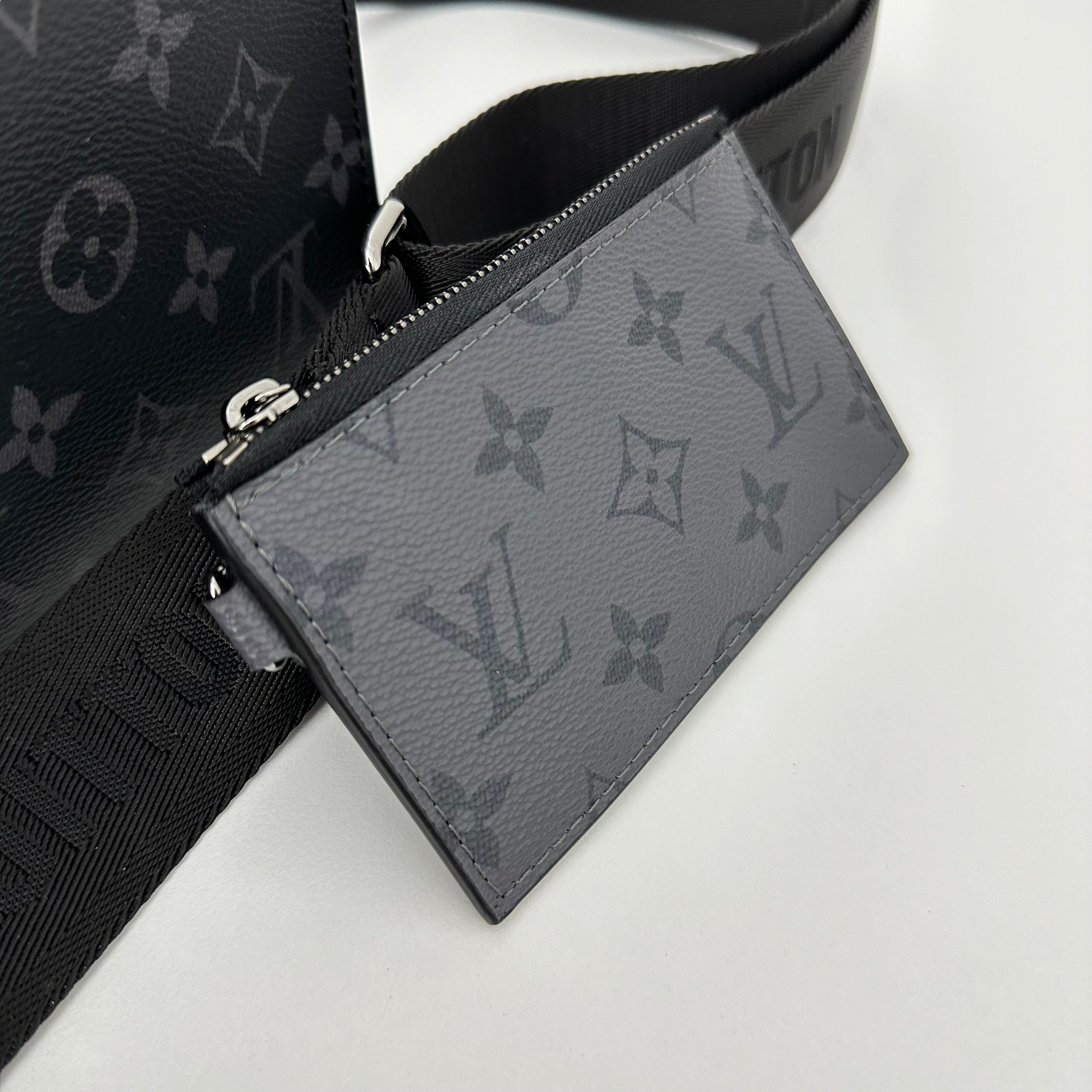 Gaston Wearable Wallet