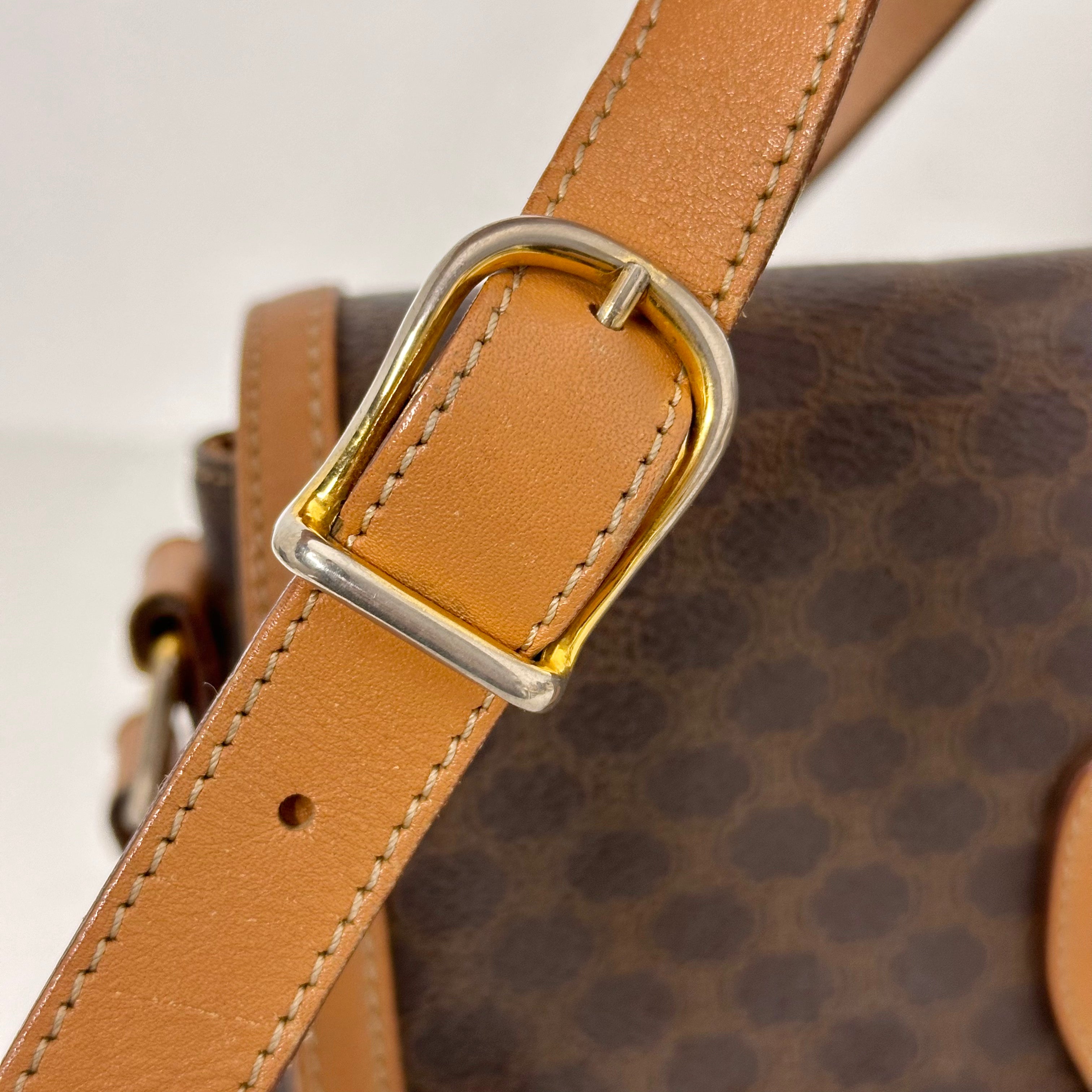 Macadam Crossbody