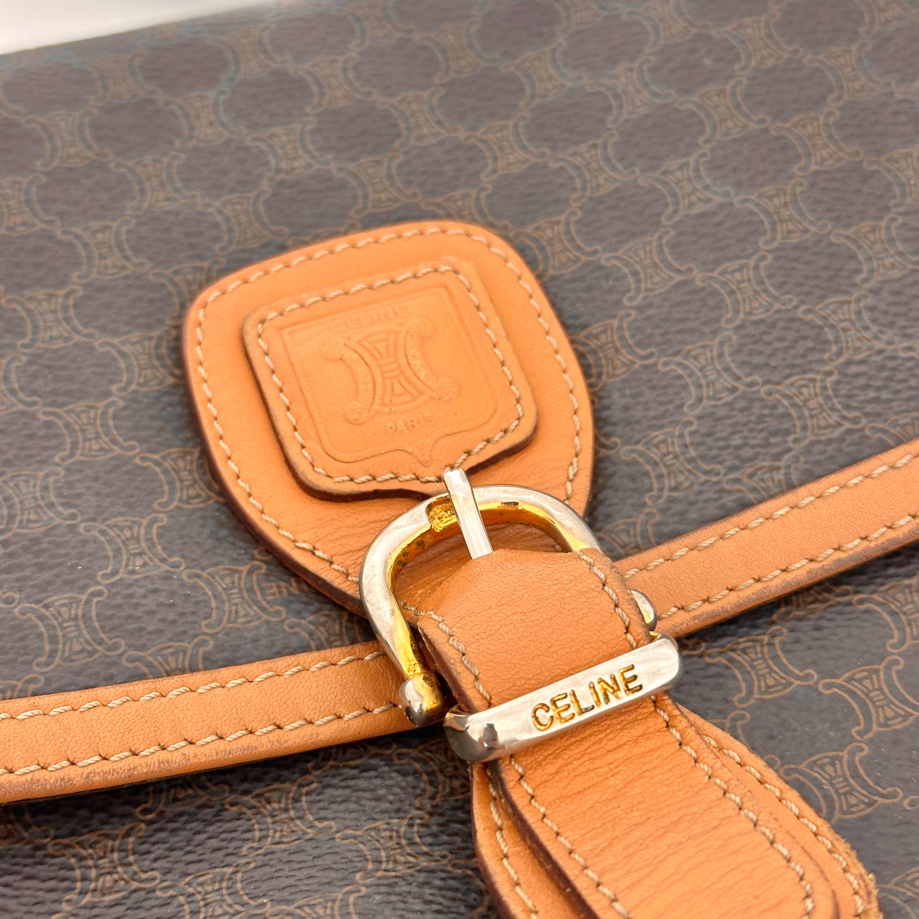 Macadam Crossbody