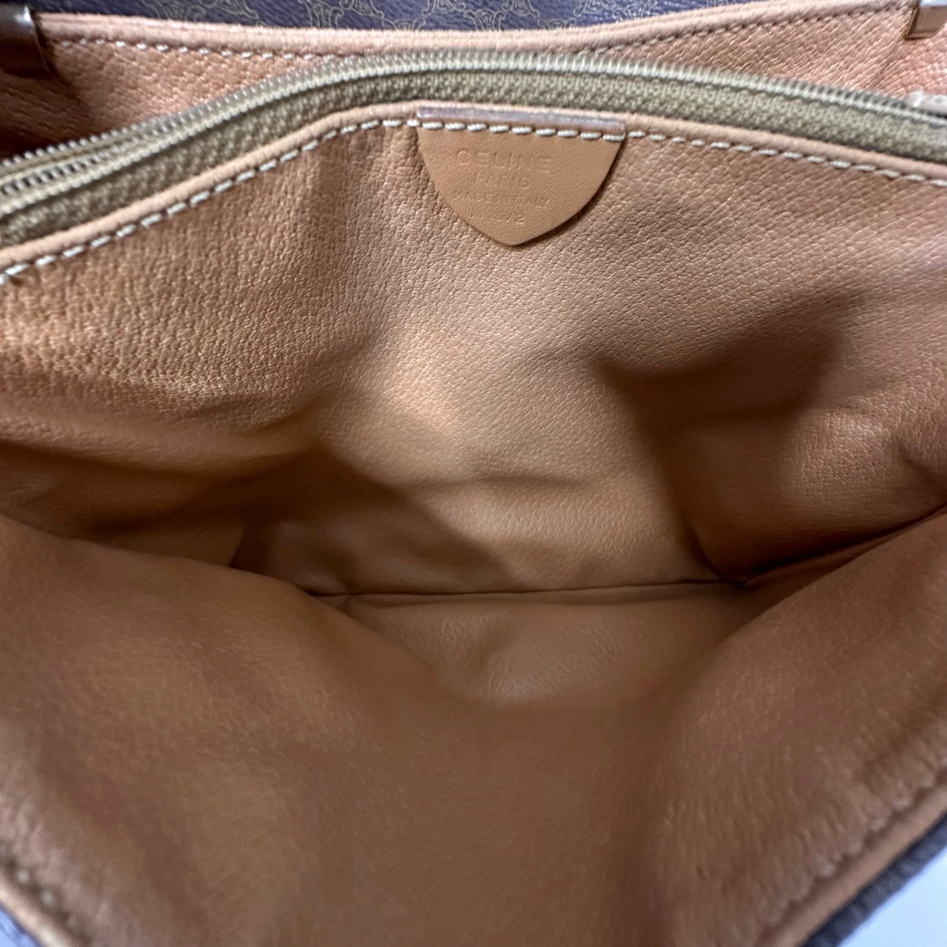 Macadam Crossbody