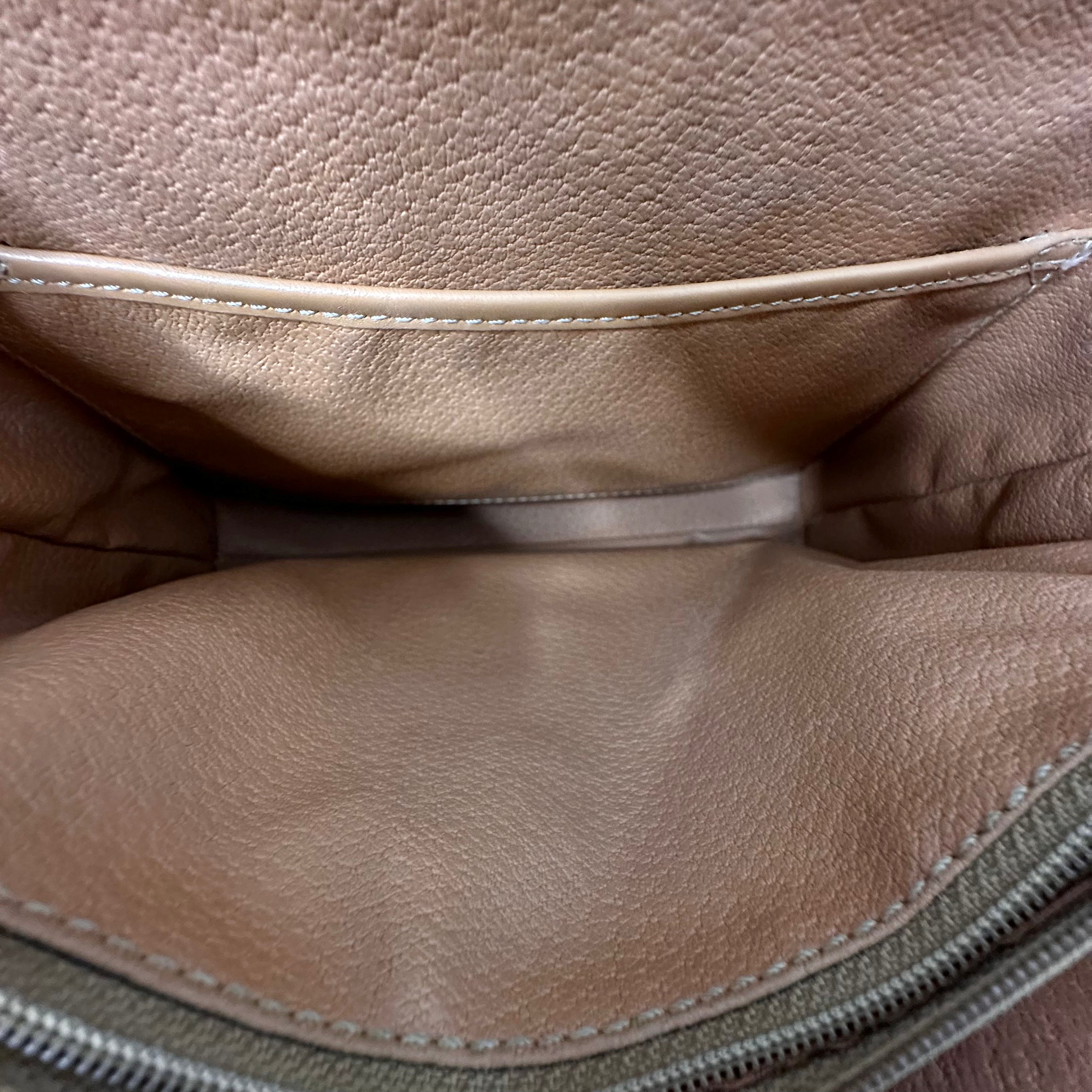 Macadam Crossbody