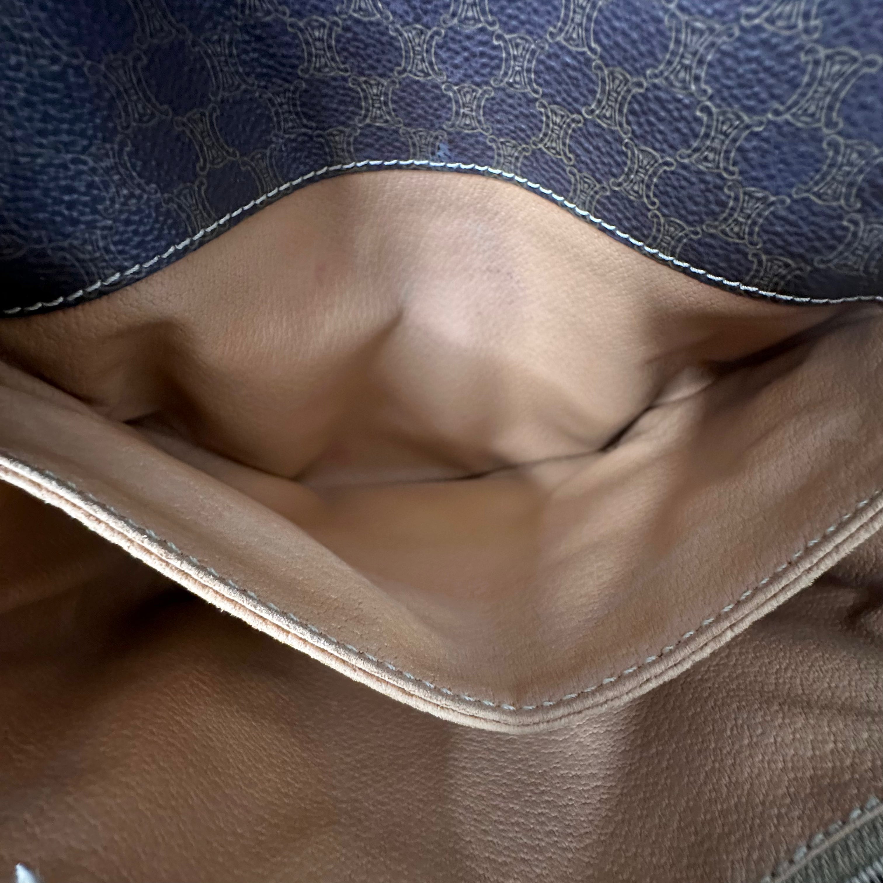 Macadam Crossbody