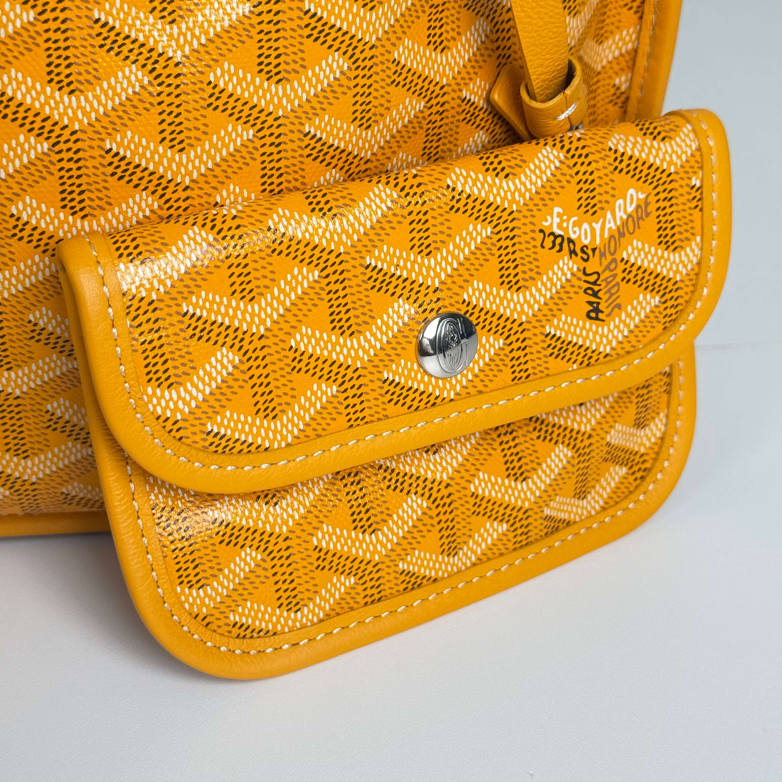 Yellow Mini Anjou