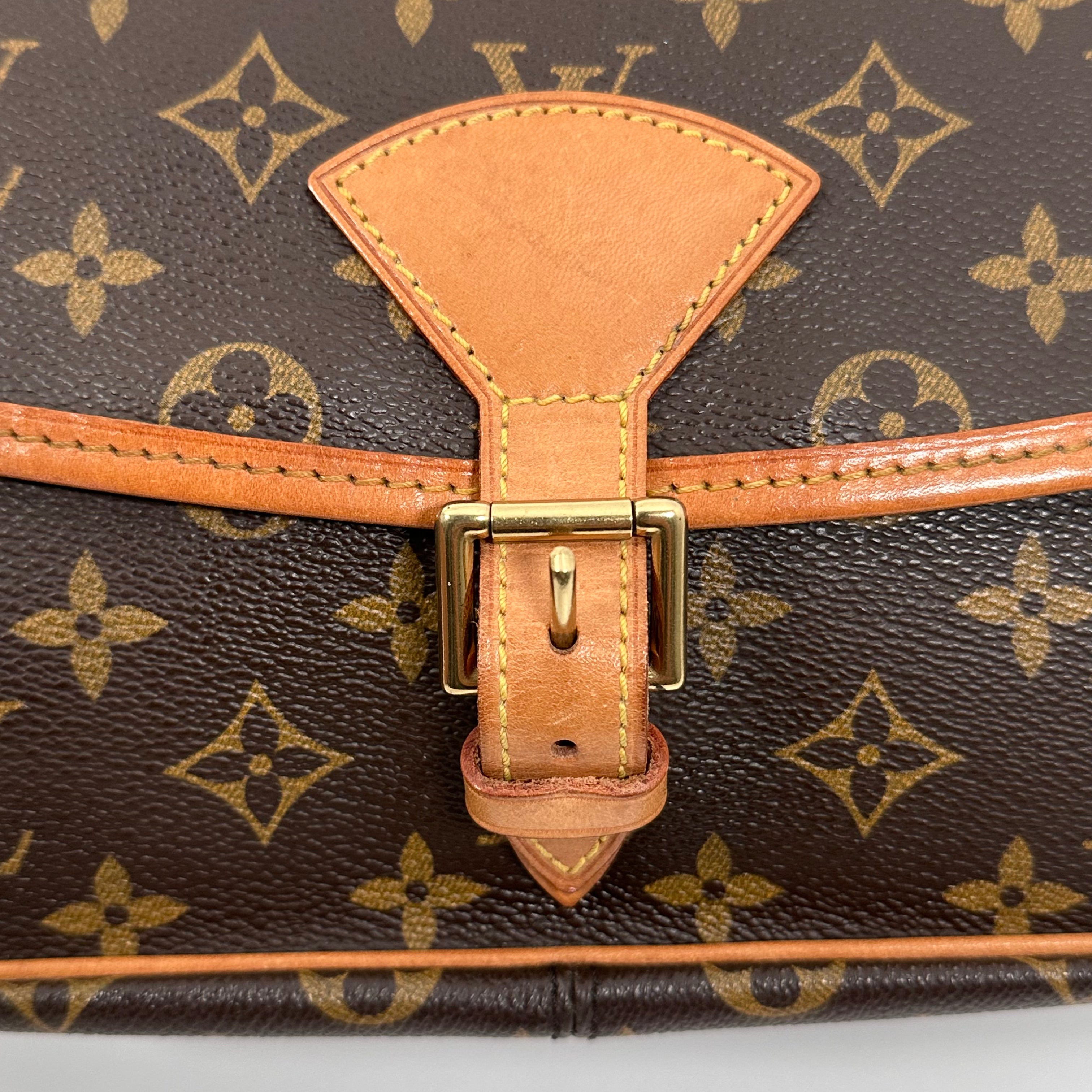 Monogram Sologne