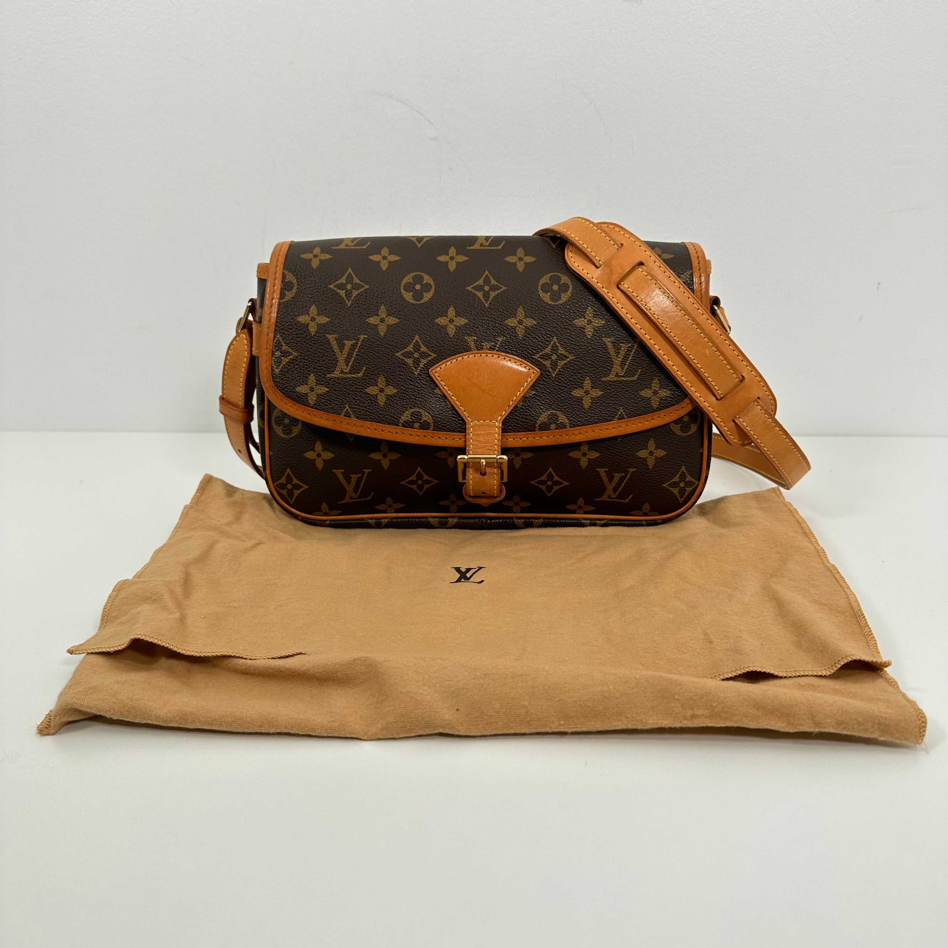 Monogram Sologne