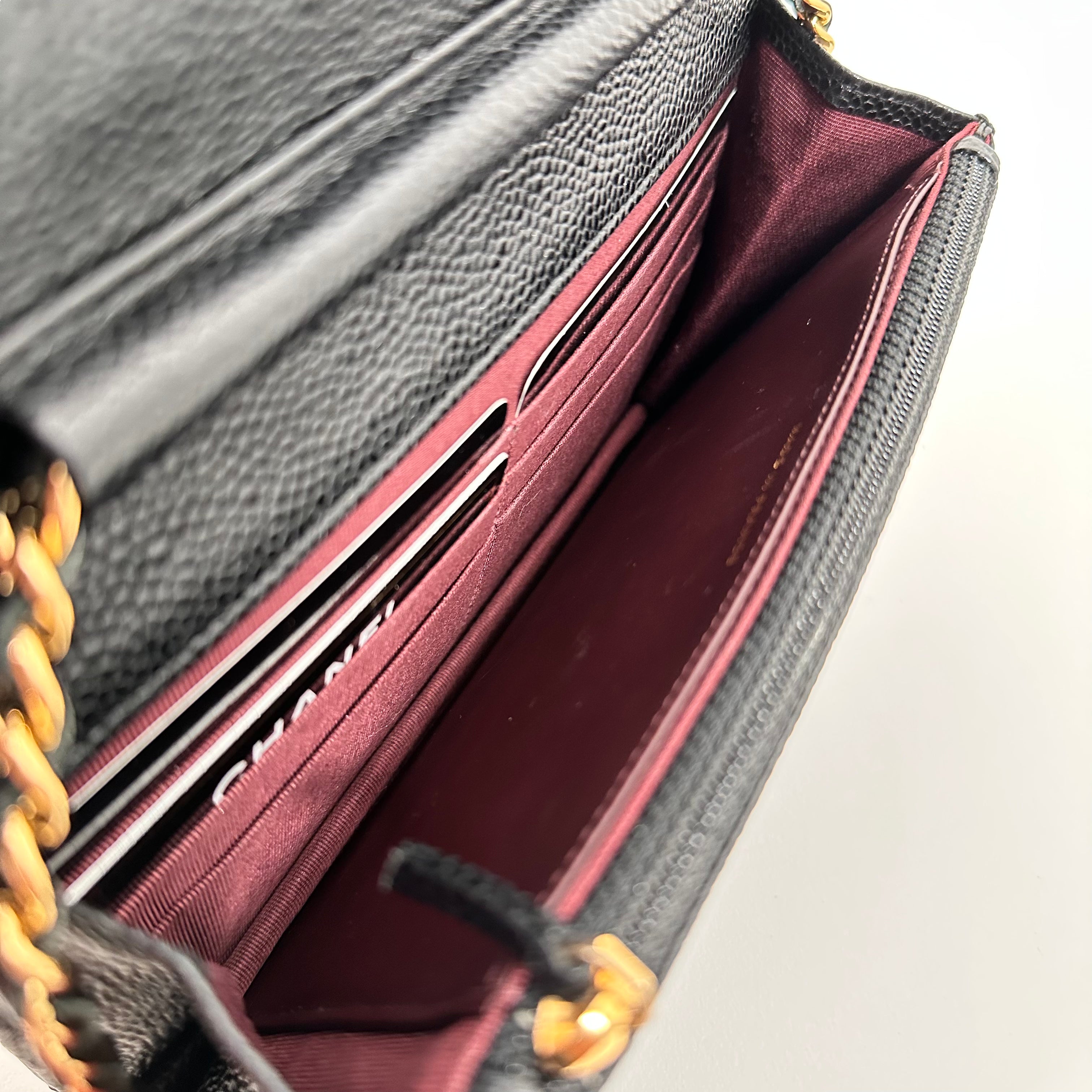 Classic Black Caviar Wallet on Chain (WOC)