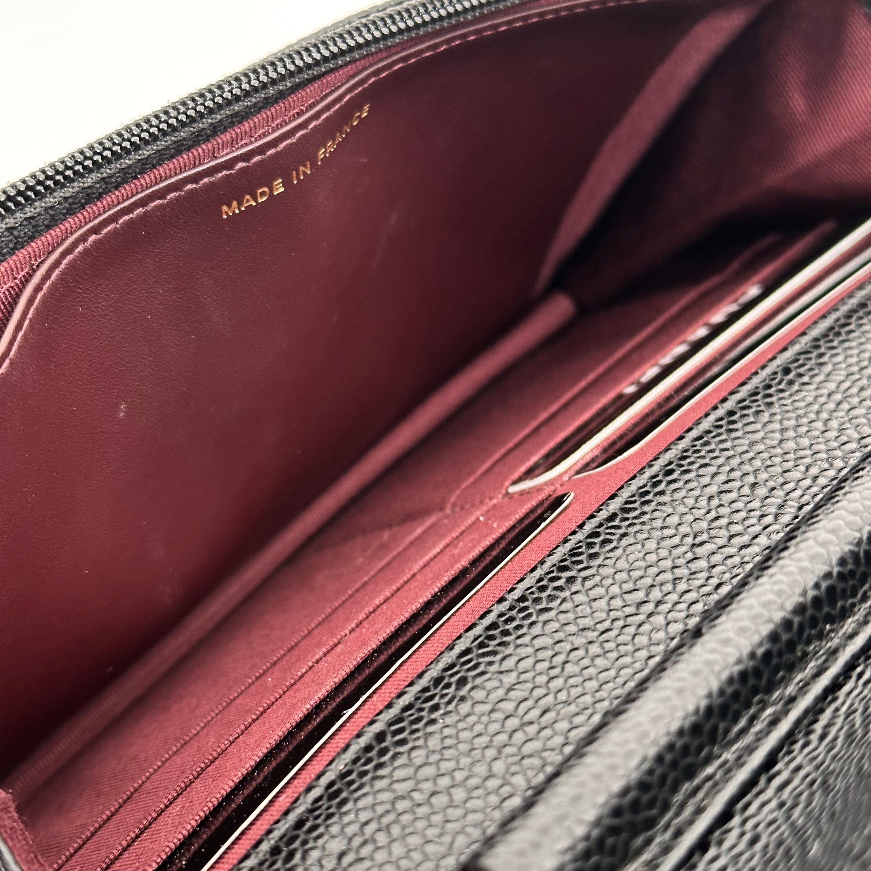 Classic Black Caviar Wallet on Chain (WOC)