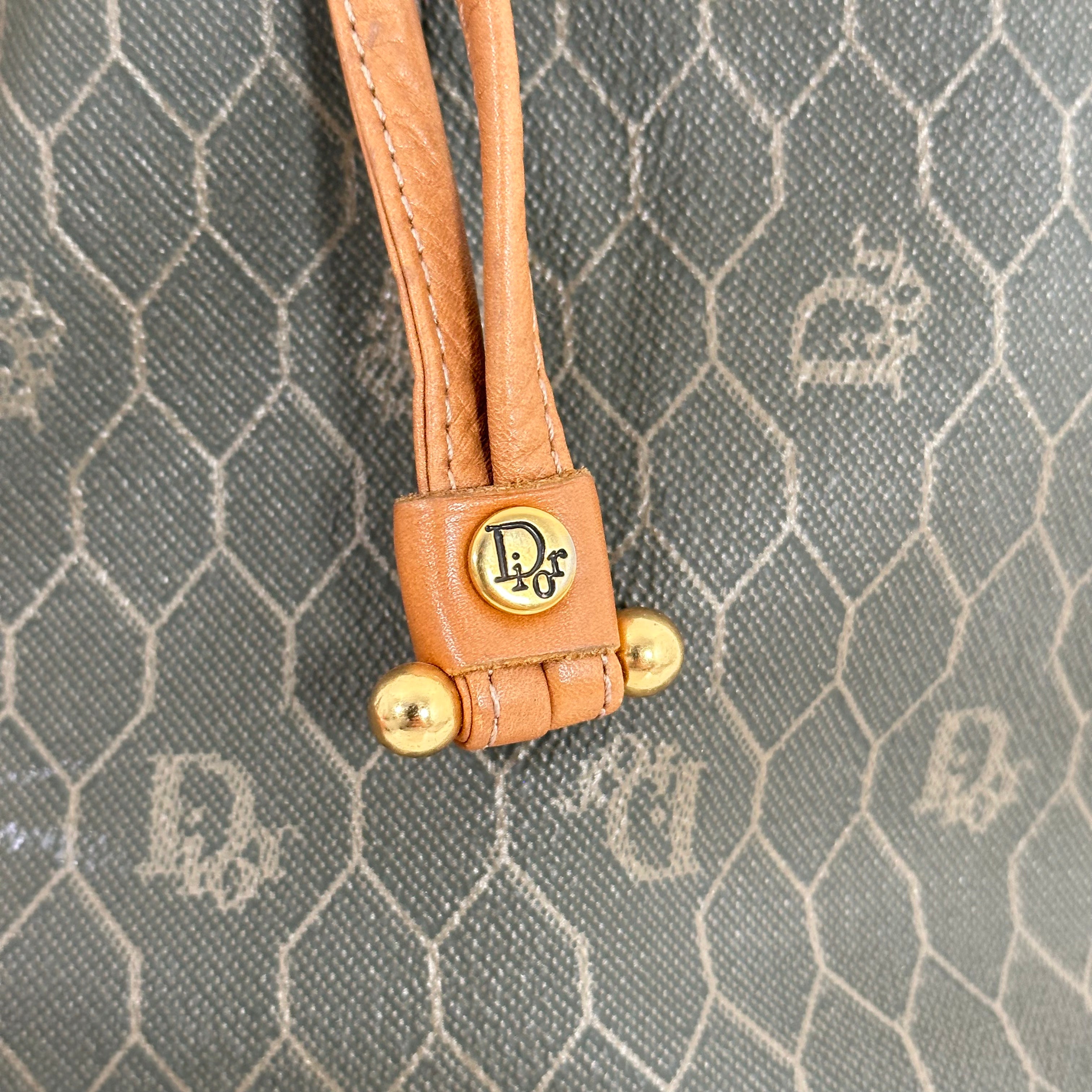 Honeycomb Bucket Bag
