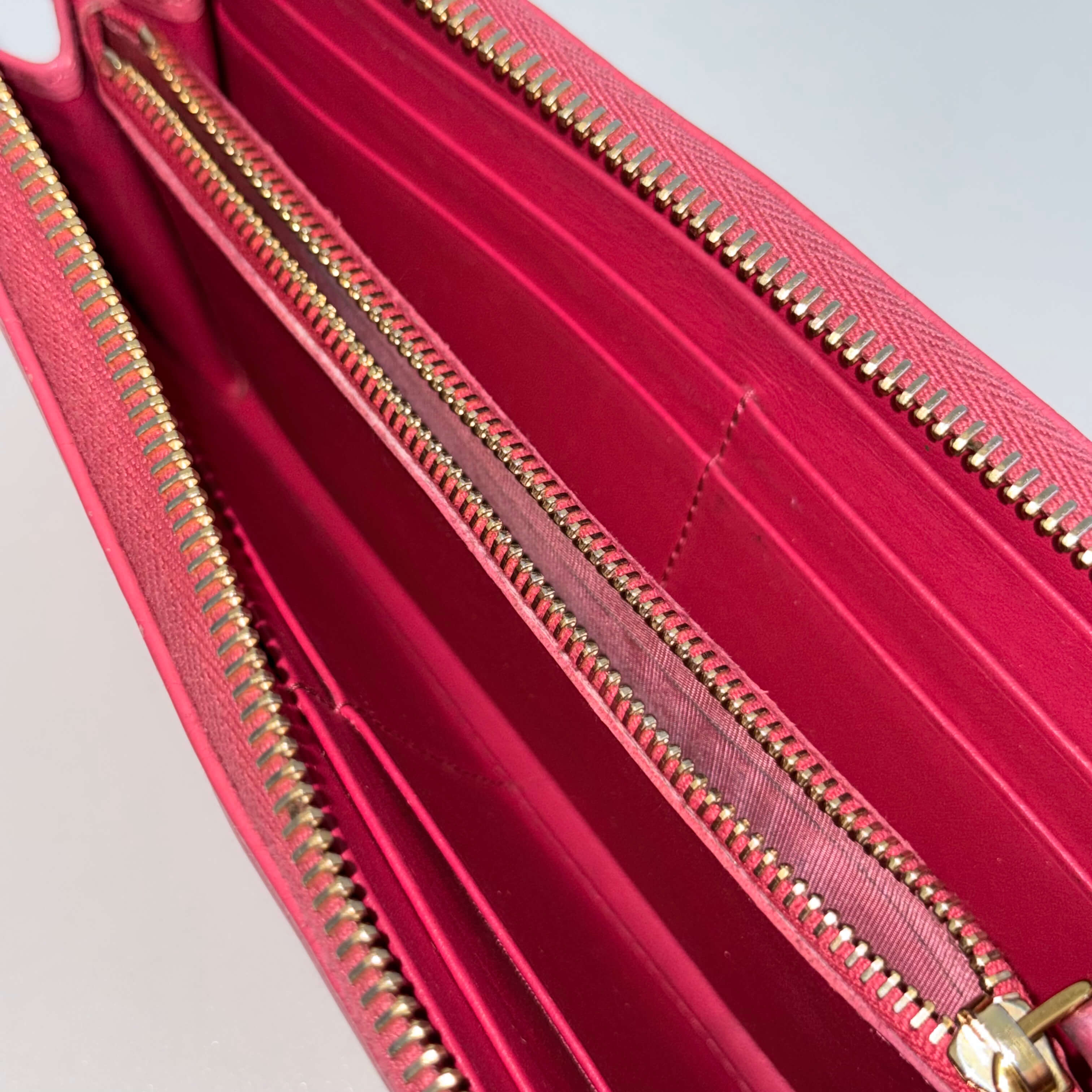 Long Zippy Wallet