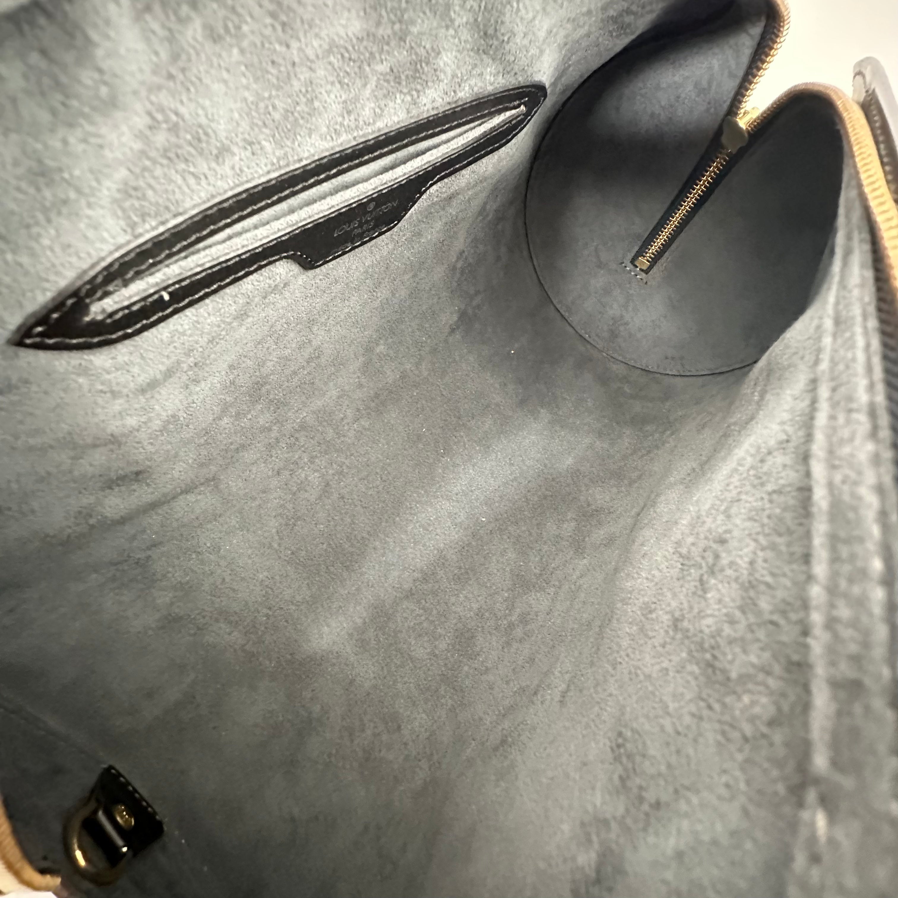 Black Epi Soufflot w/ Pouch