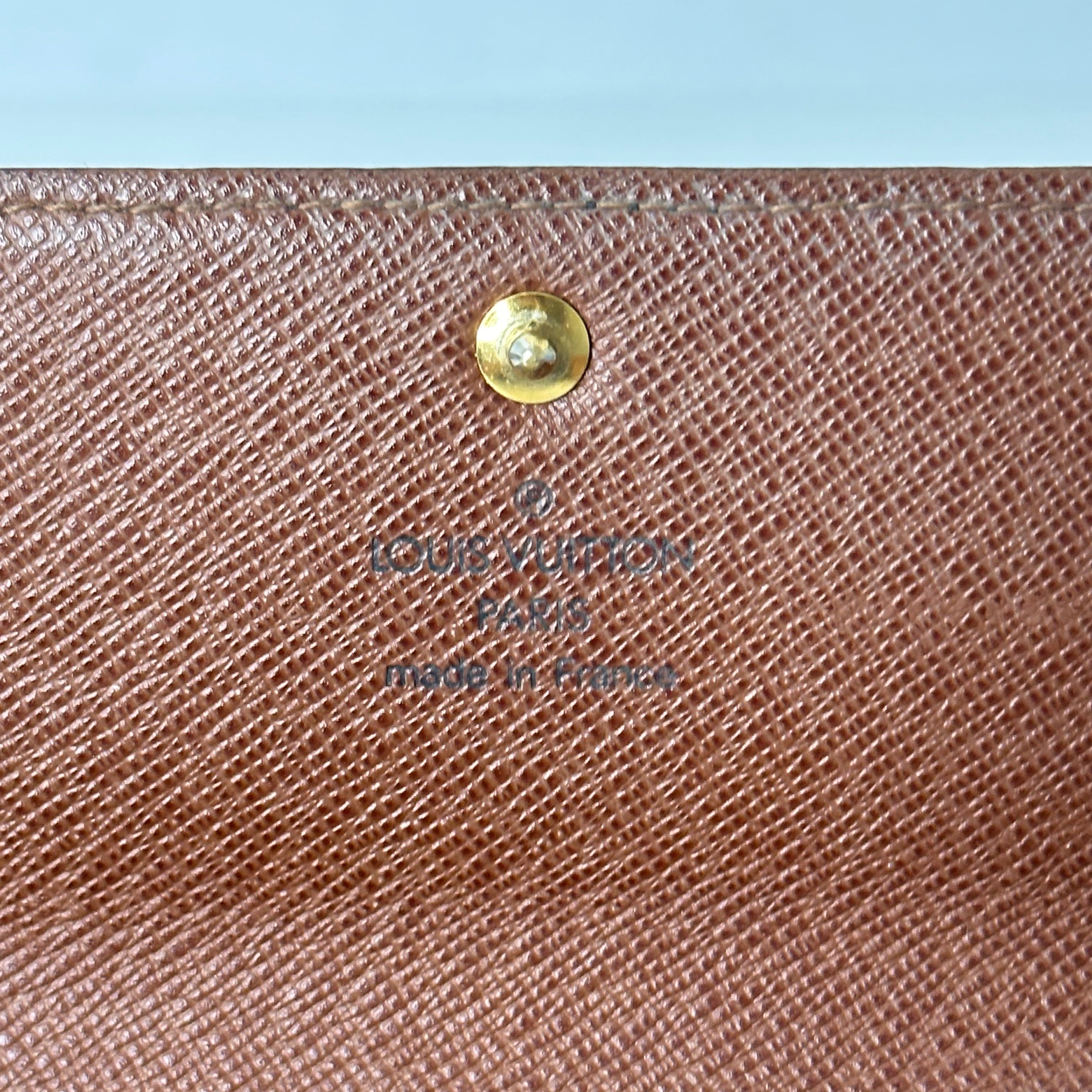 Sarah Wallet with Gold Chain