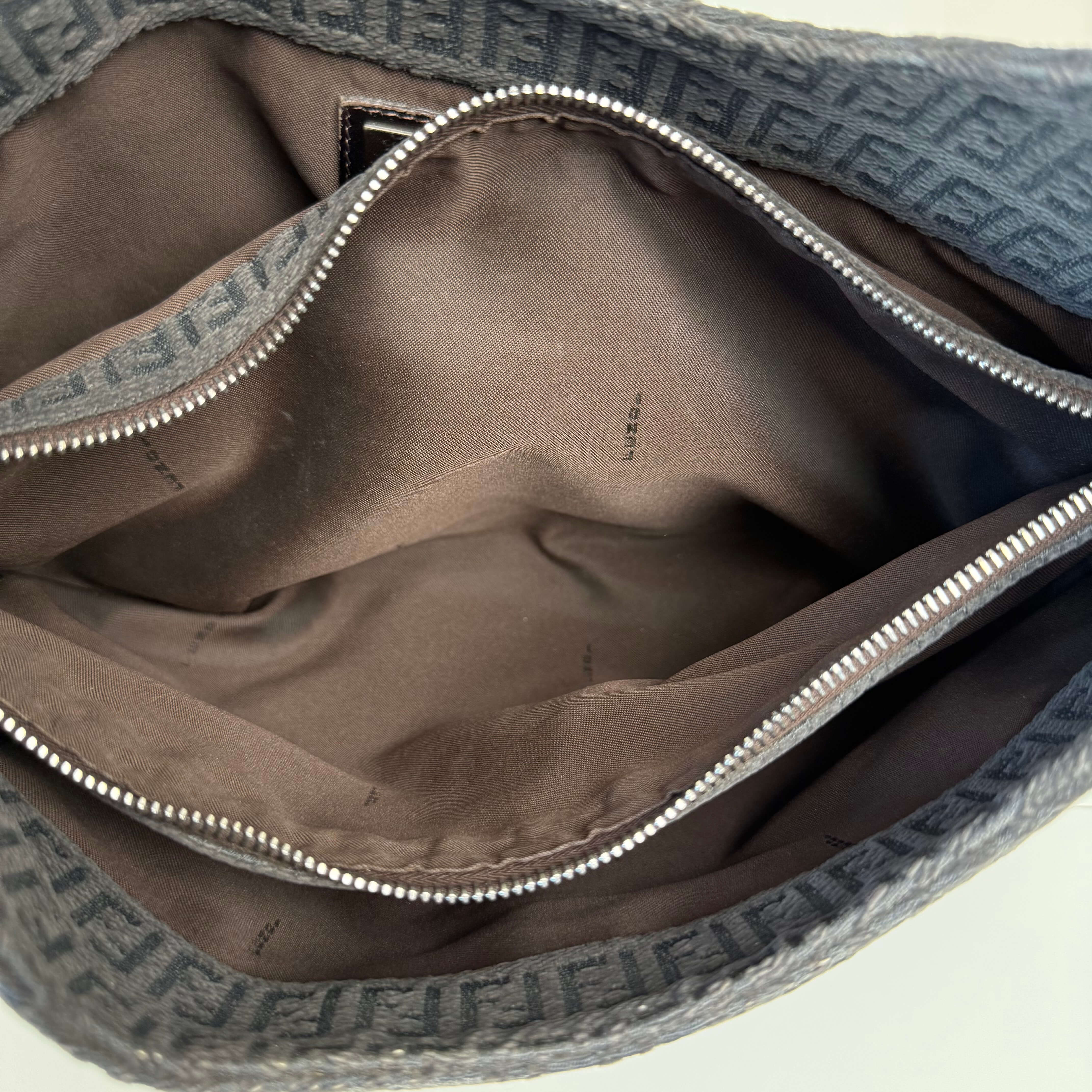 Fendi Hobo Baguette