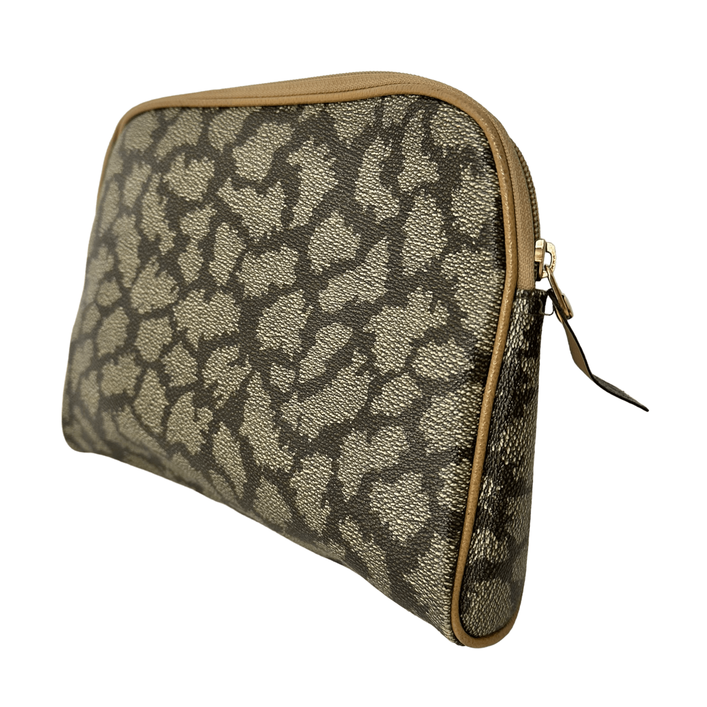 Giraffe Pouch