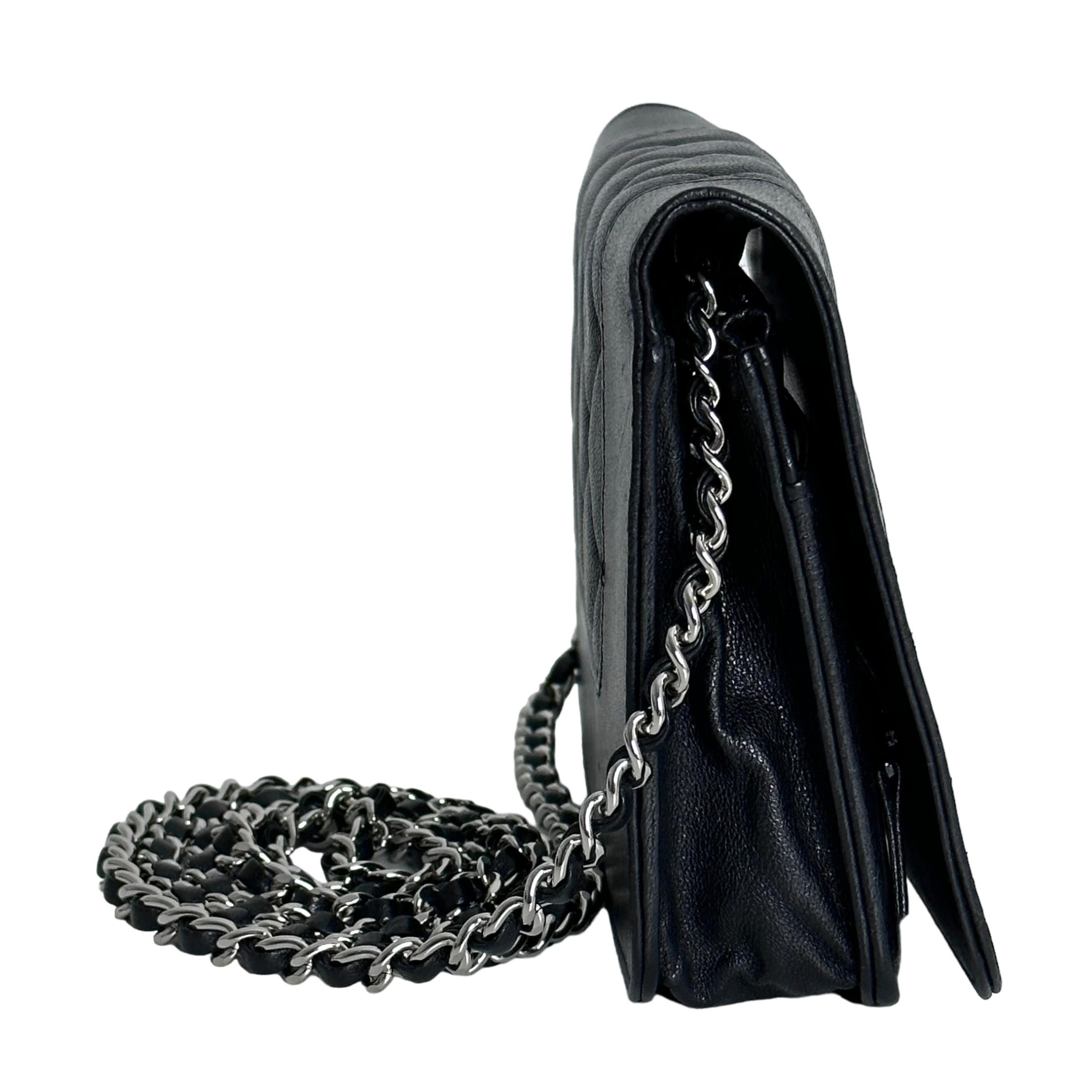 Mademoiselle WOC