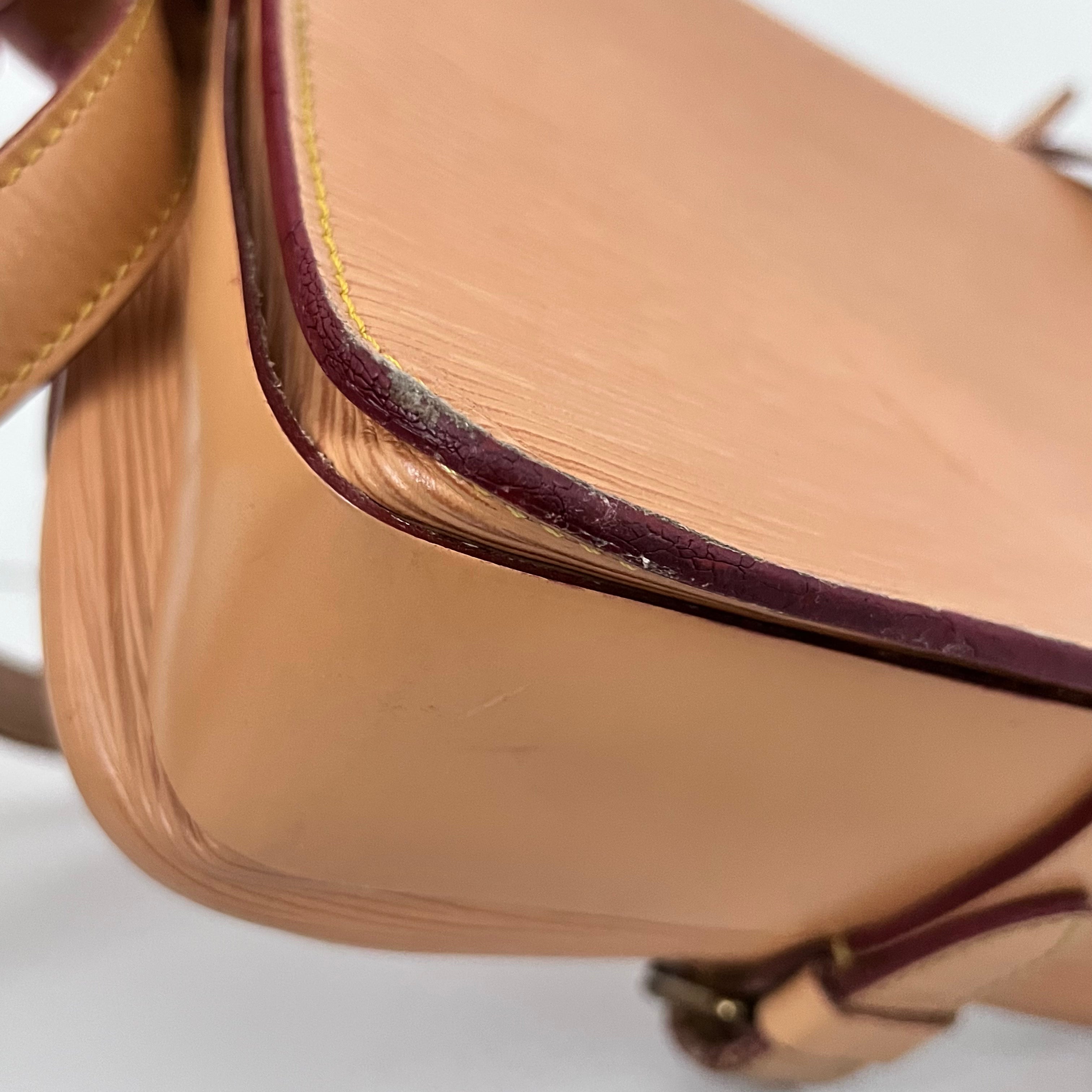 Winnipeg Beige Cartouchiere Crossbody