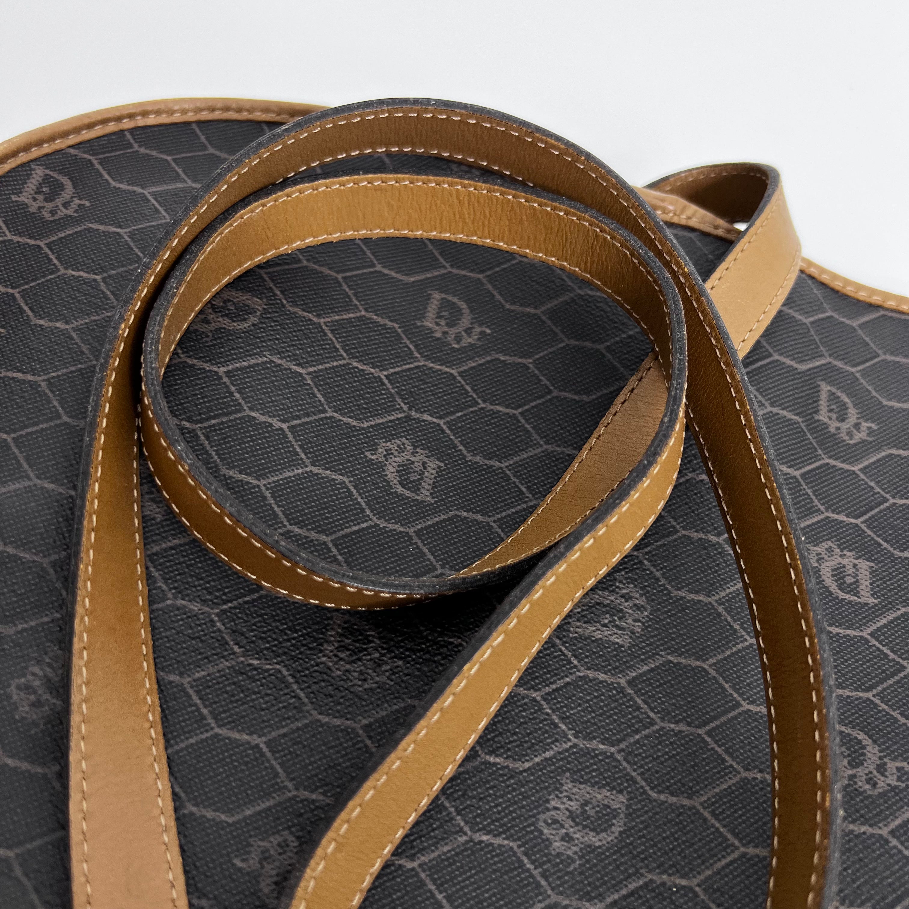 Honeycomb Crossbody
