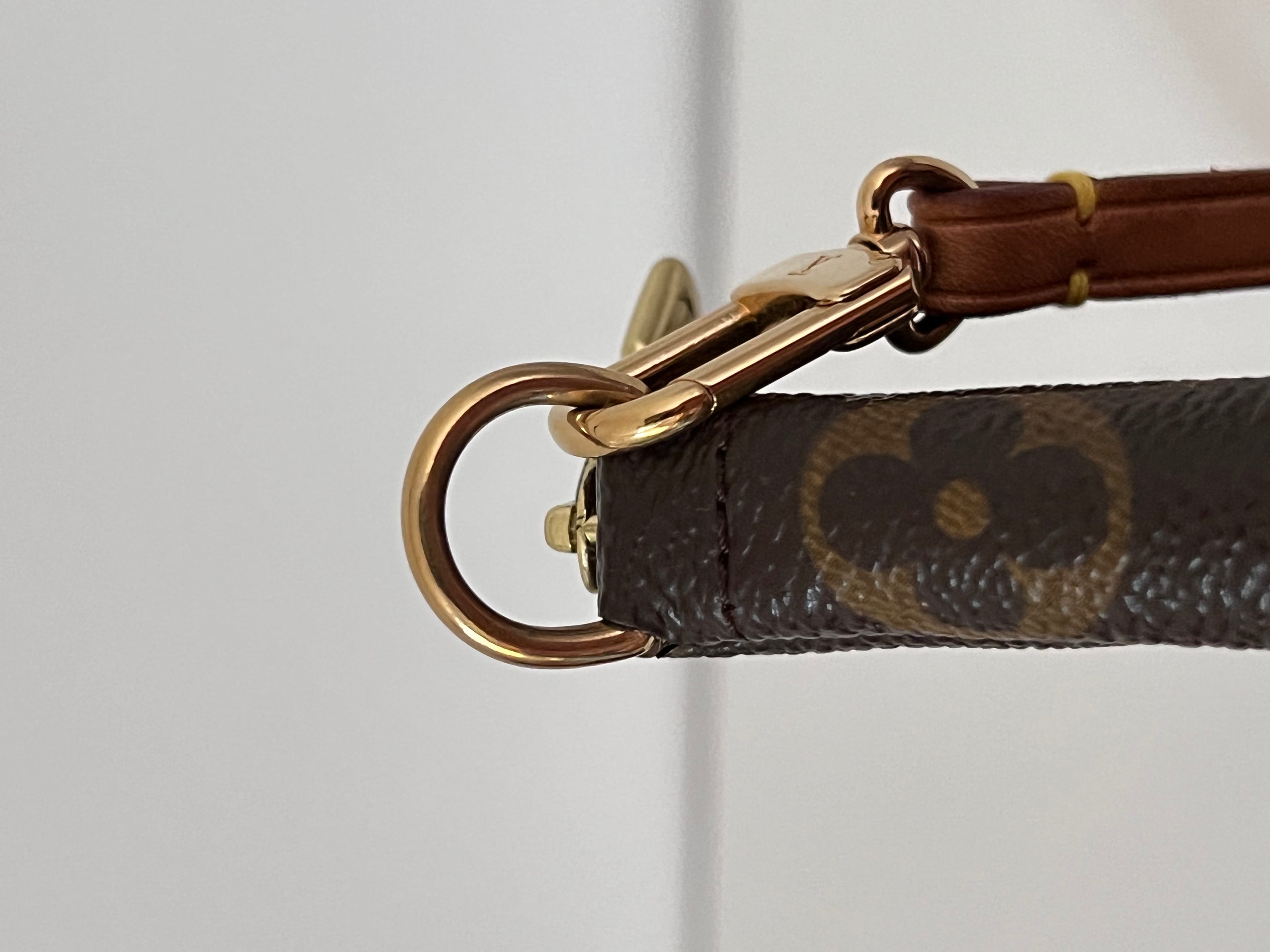 Pochette Accessories