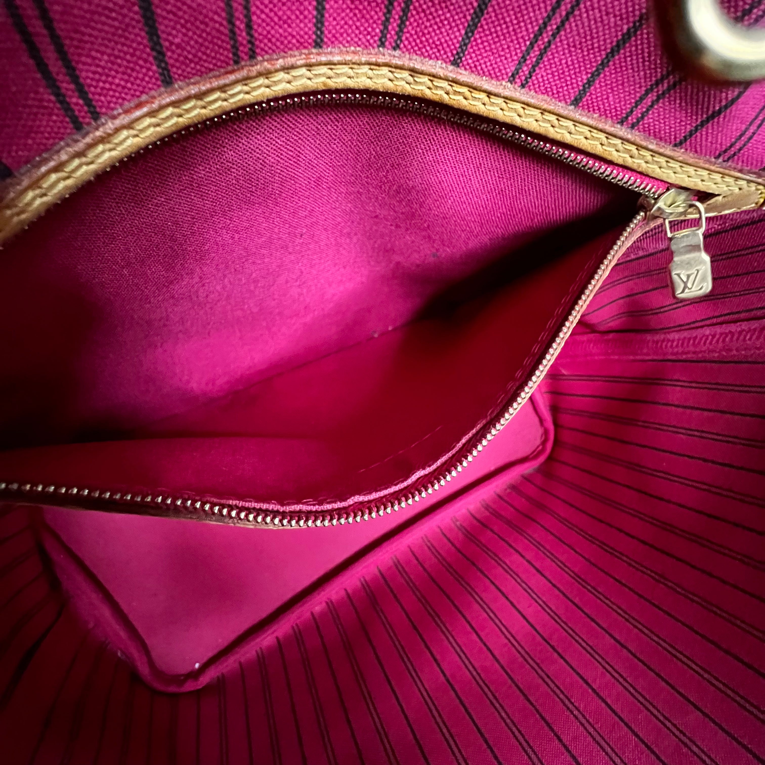 Monogram Neverfull MM - Peony