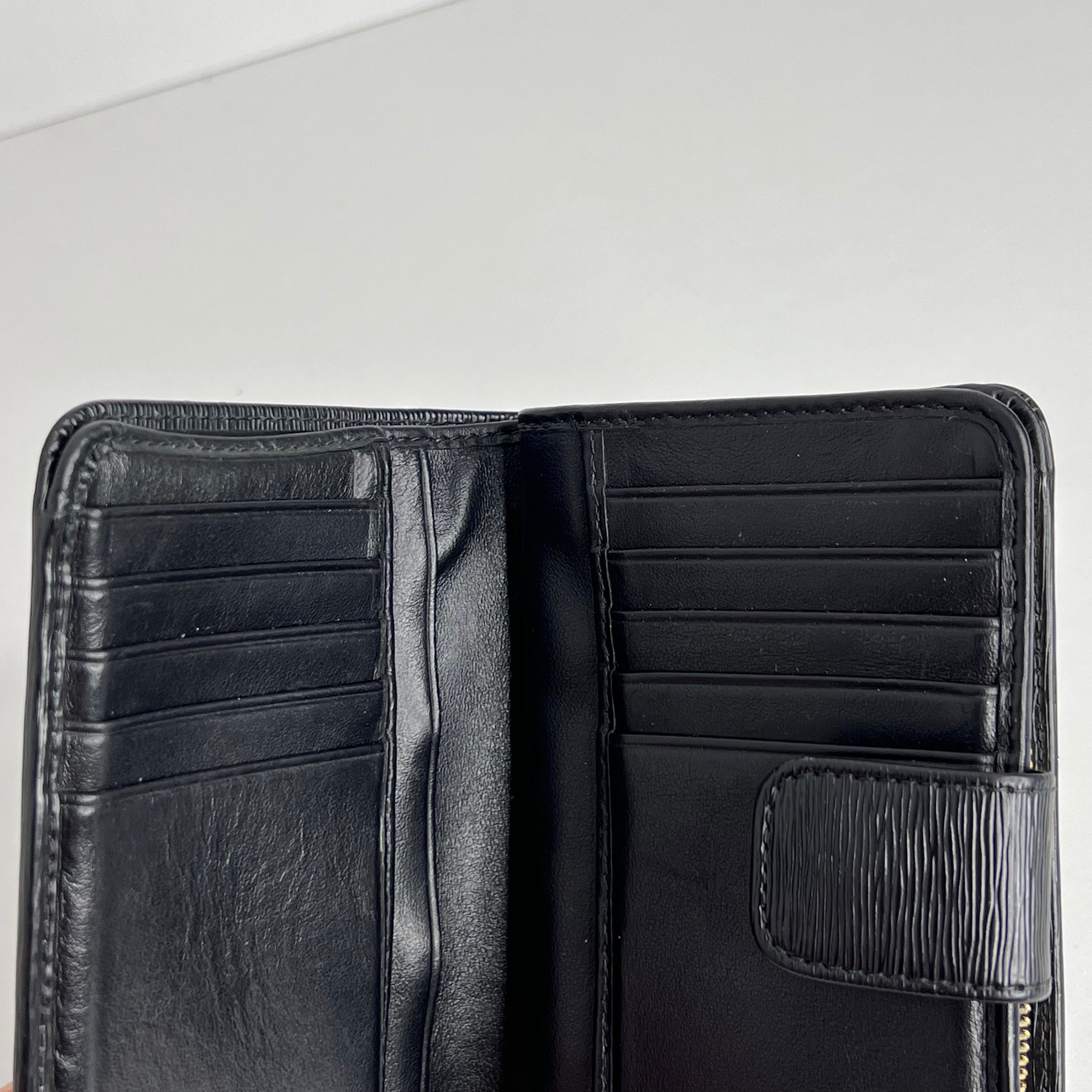 Small Black Vitello Move Leather Wallet