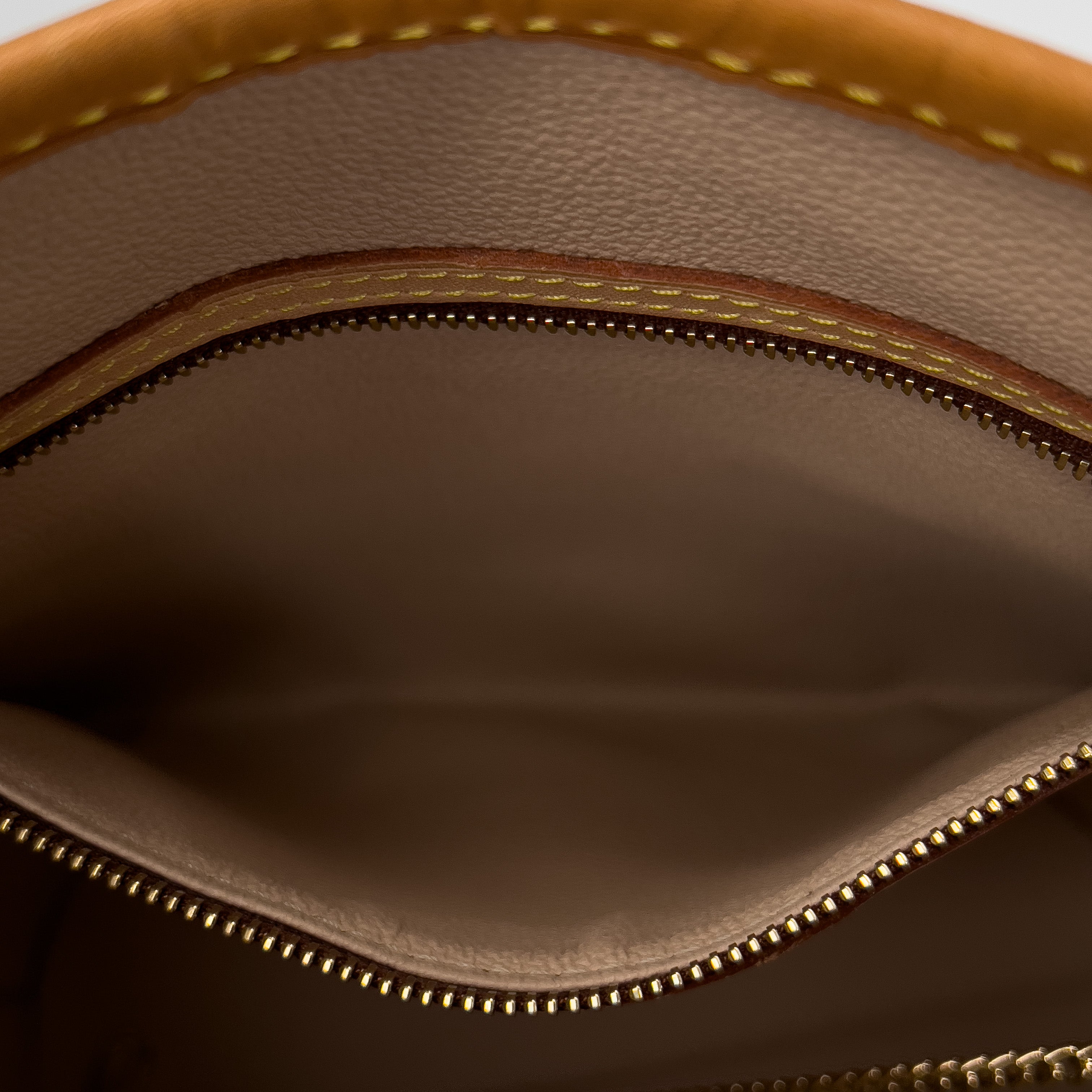 Monogram Marais Petit Bucket