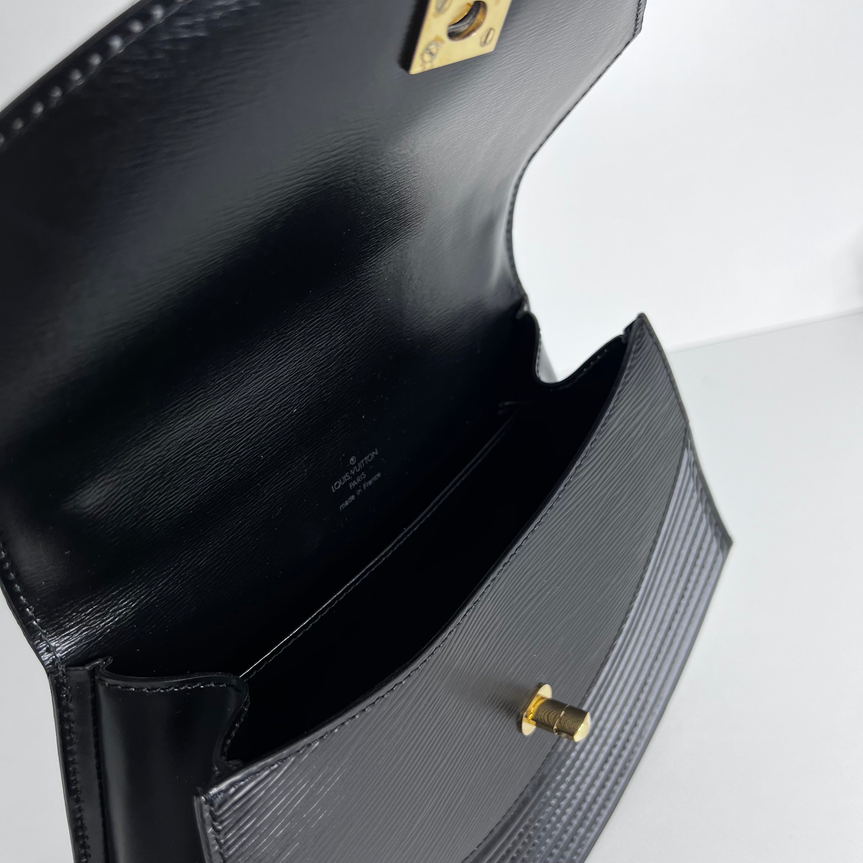 Epi Tilsitt Shoulder Bag
