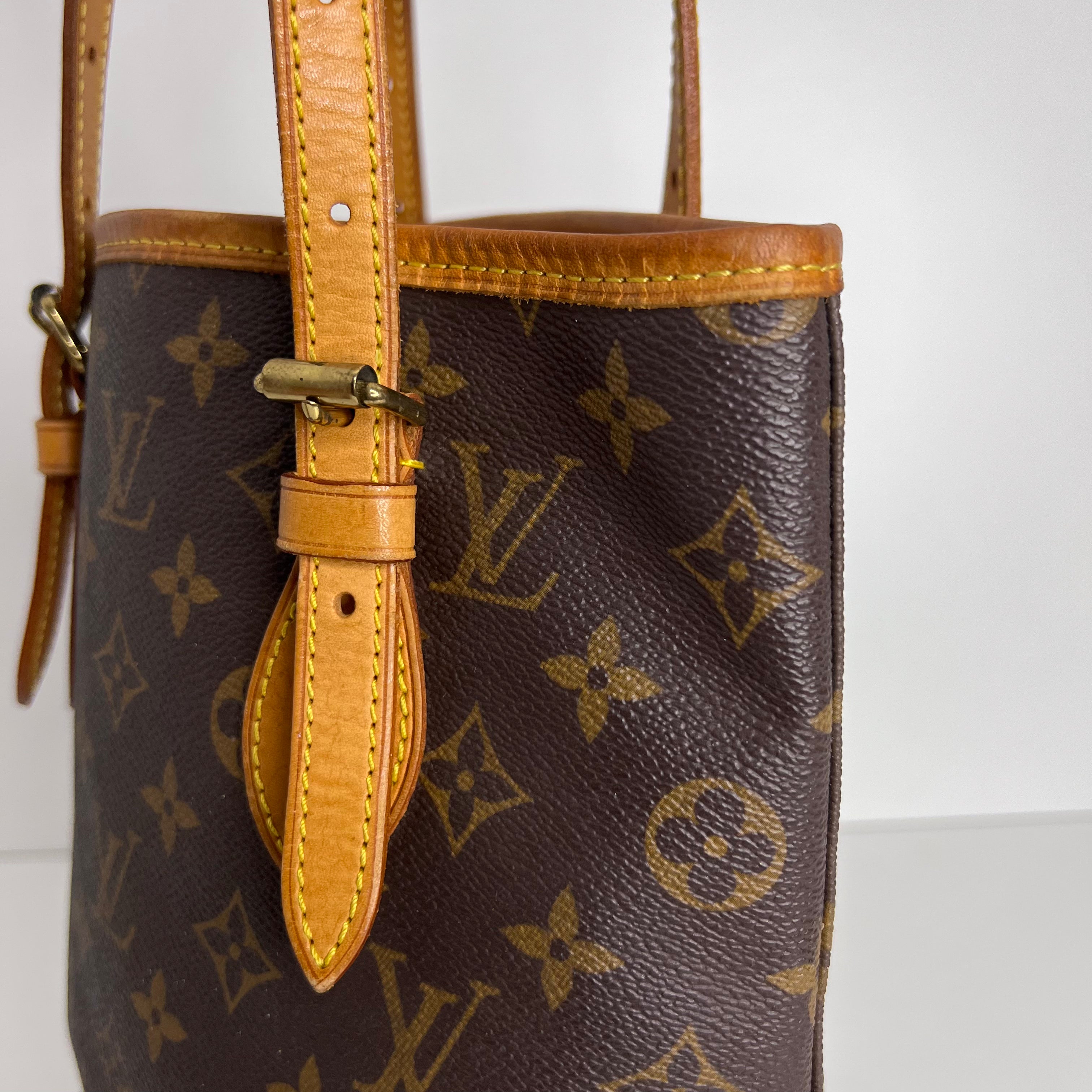 Monogram Marais Petit Bucket